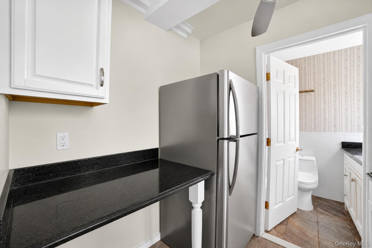 986 Cliff Avenue Property Photo 34