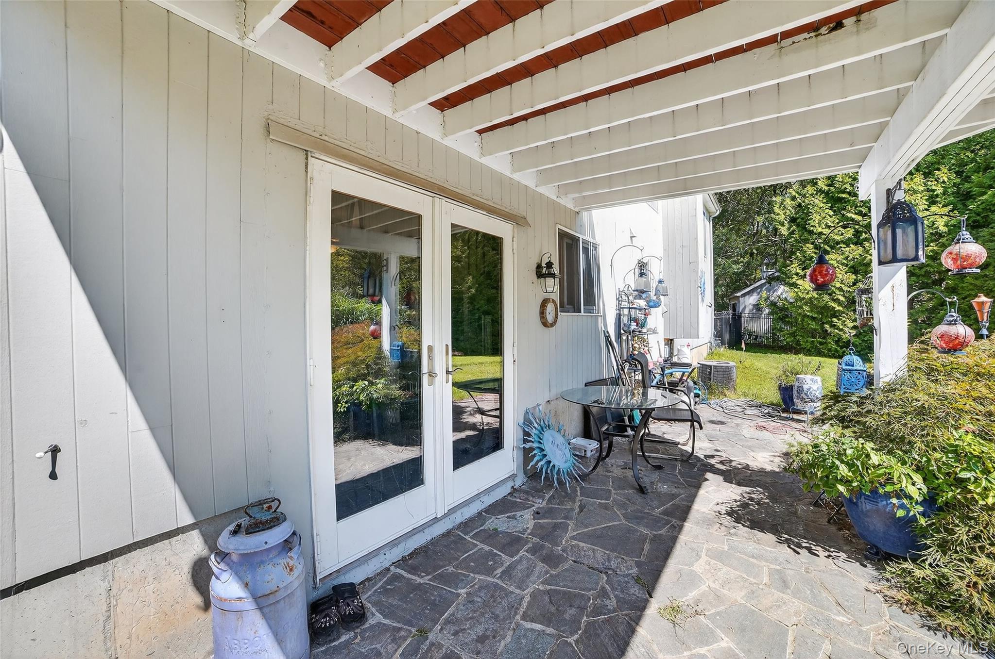 986 Cliff Avenue Property Photo 37