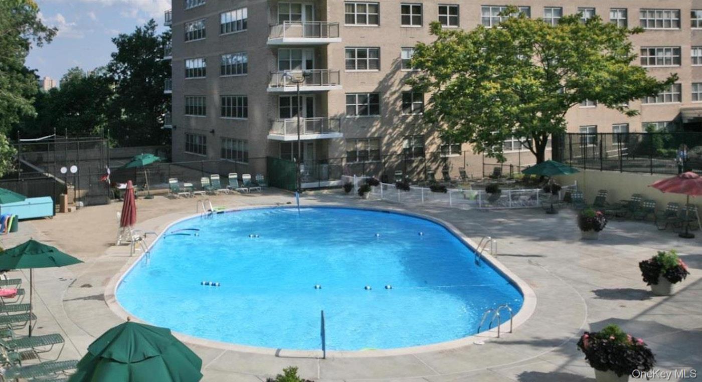555 Kappock Street 12g Property Photo 20
