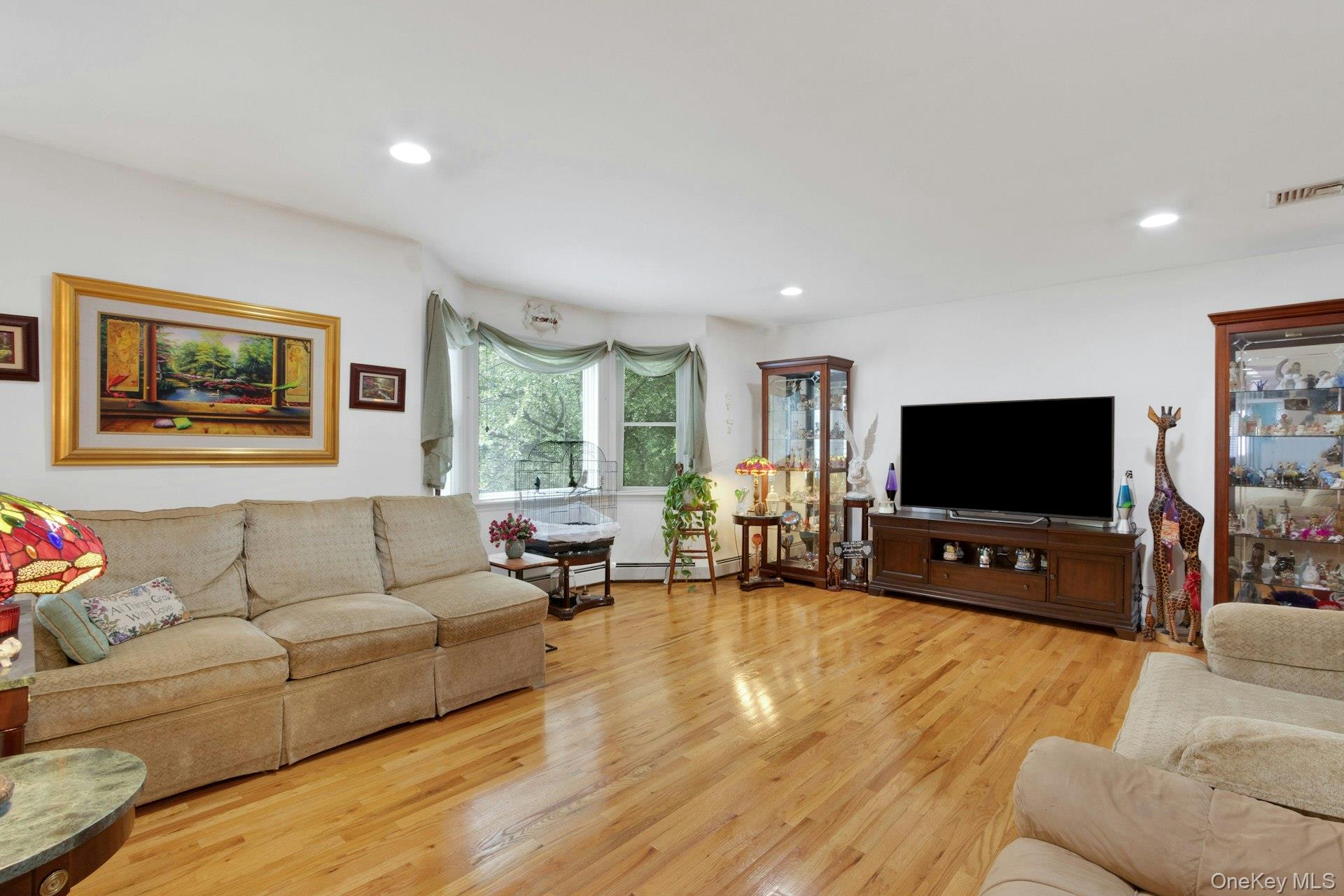 19 Flower Lane Property Photo 10