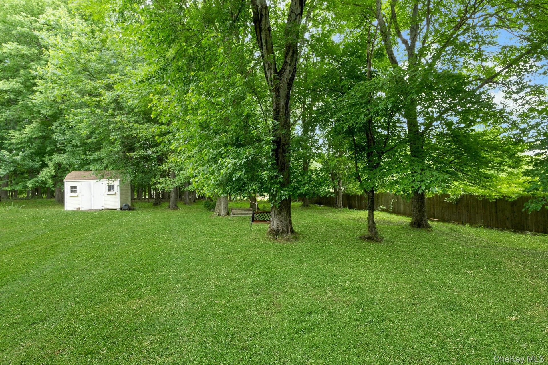 19 Flower Lane Property Photo 34