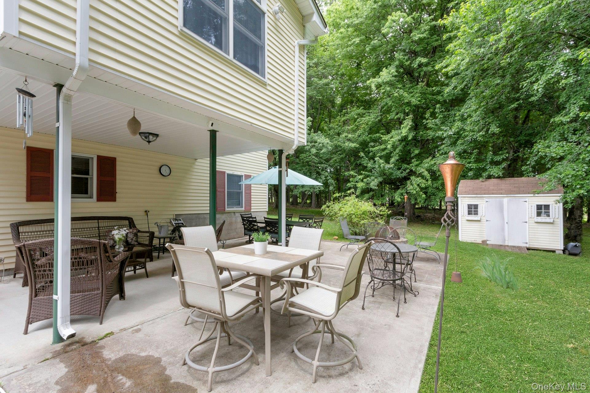 19 Flower Lane Property Photo 38