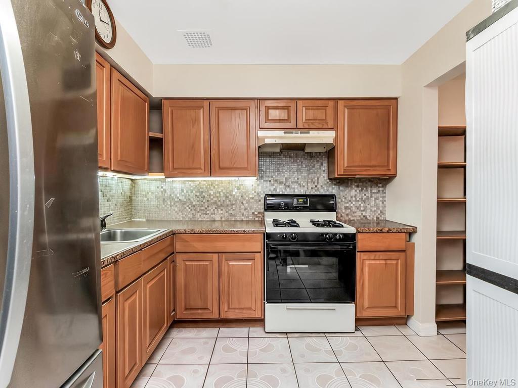 3683 Boller Avenue Property Photo 6