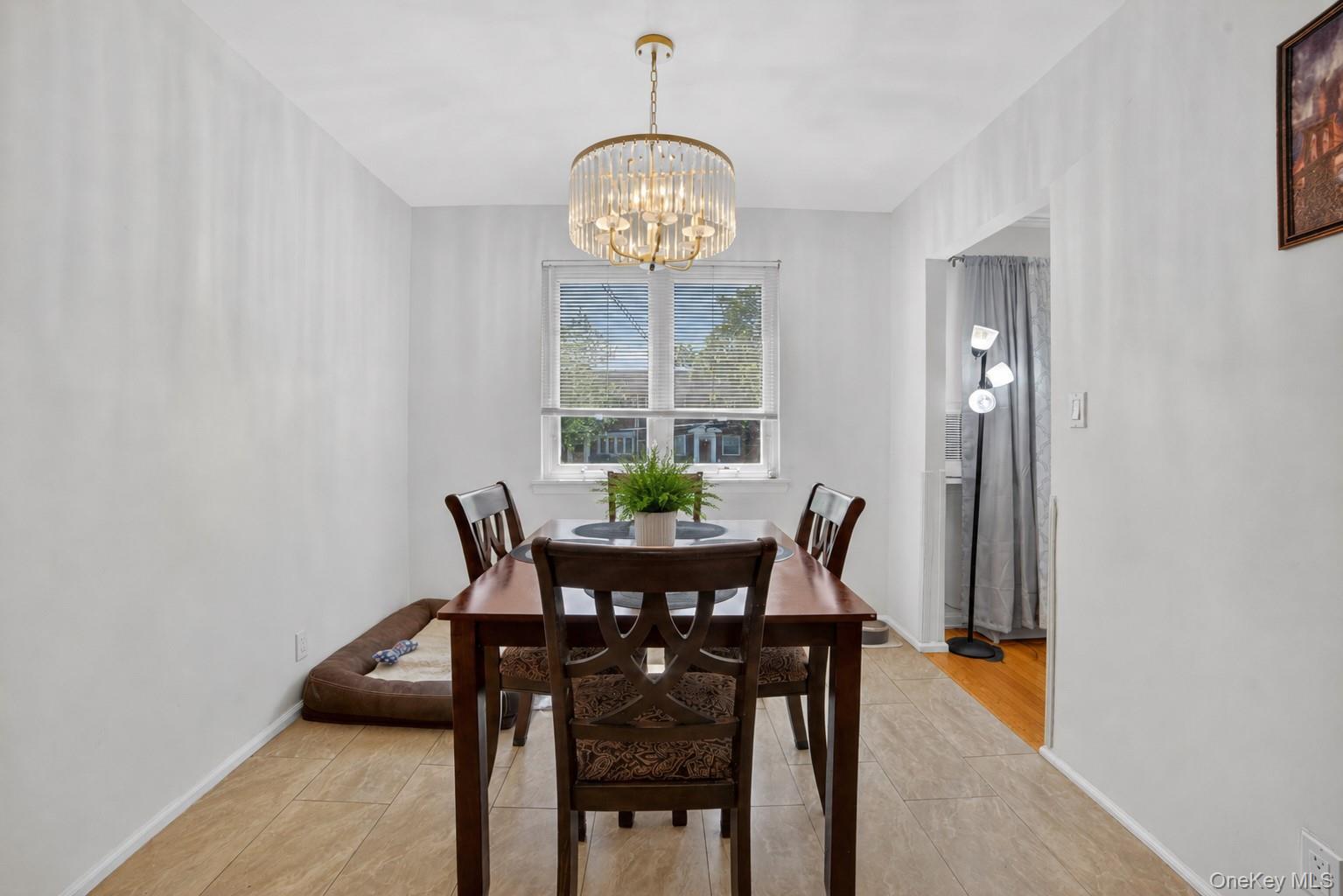 6037 69th Place Property Photo 4