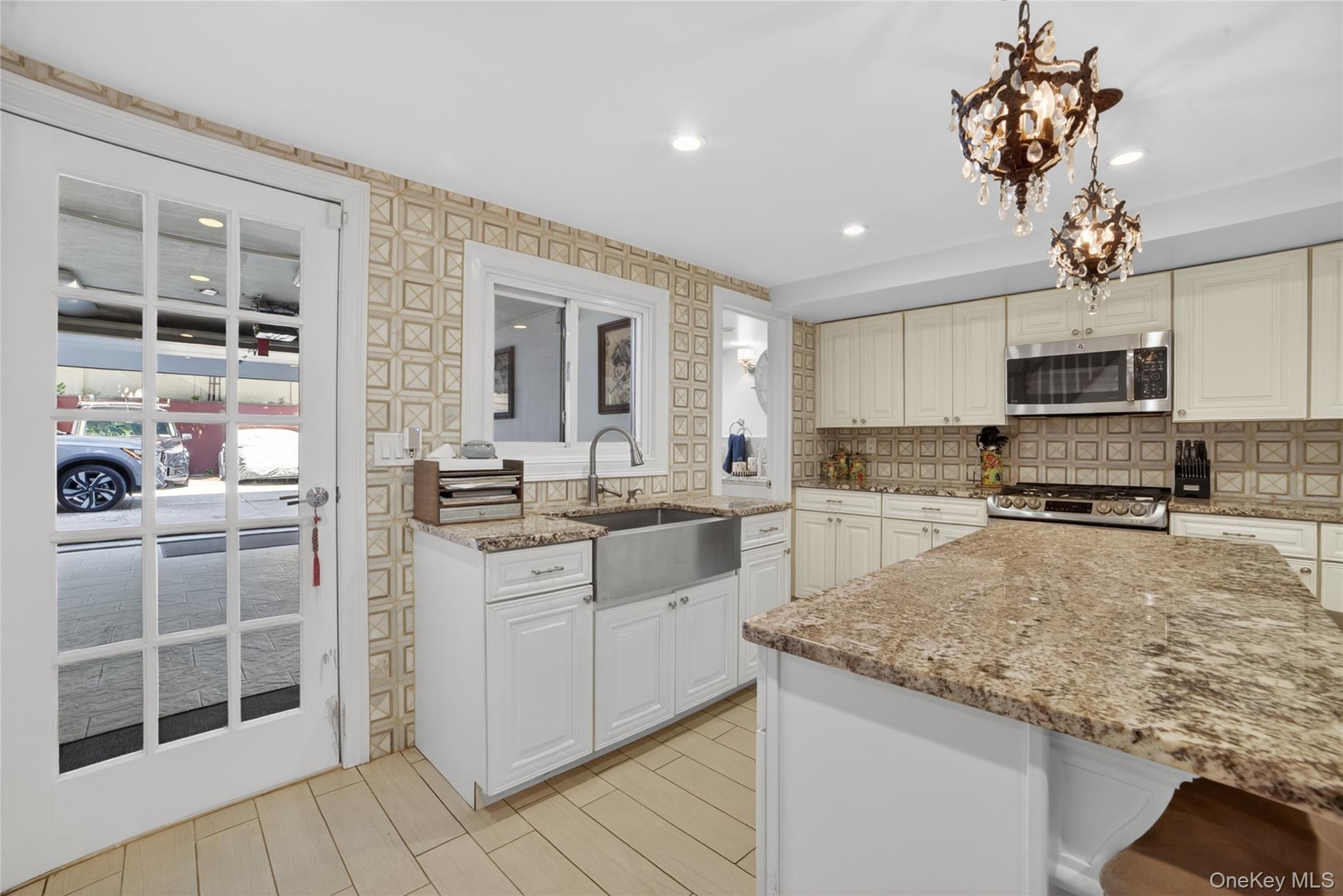 6037 69th Place Property Photo 26