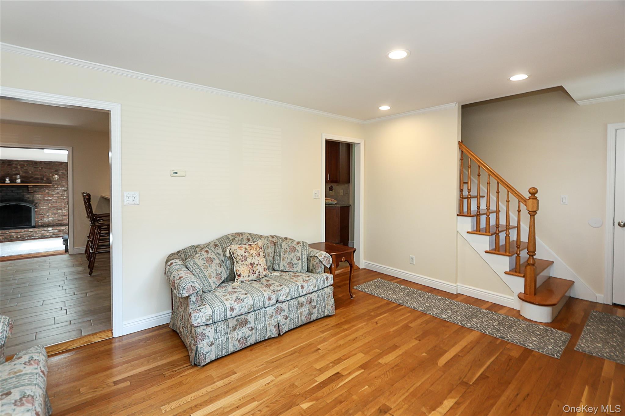 114 Hilldale Road Property Photo 4
