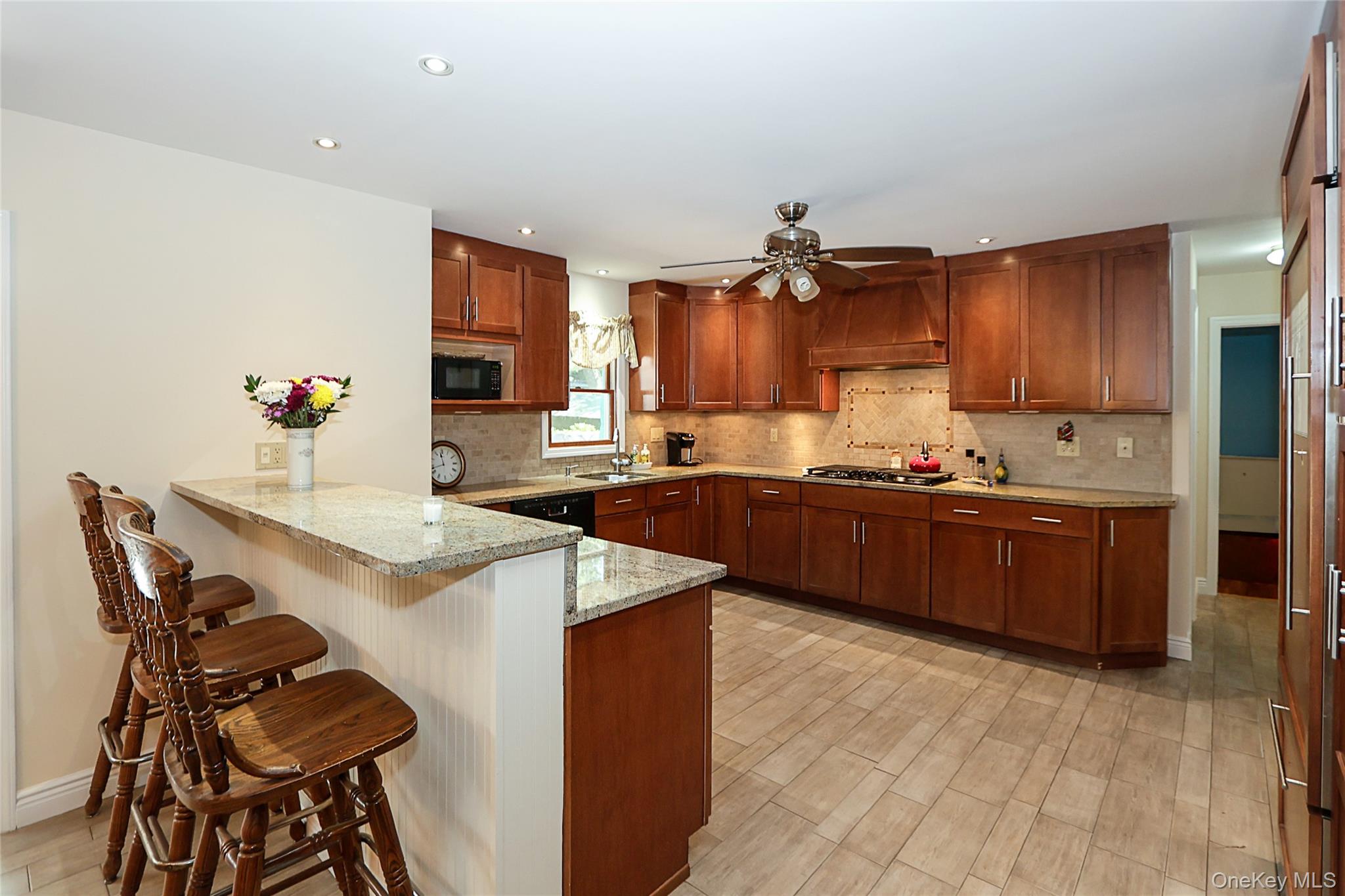 114 Hilldale Road Property Photo 7