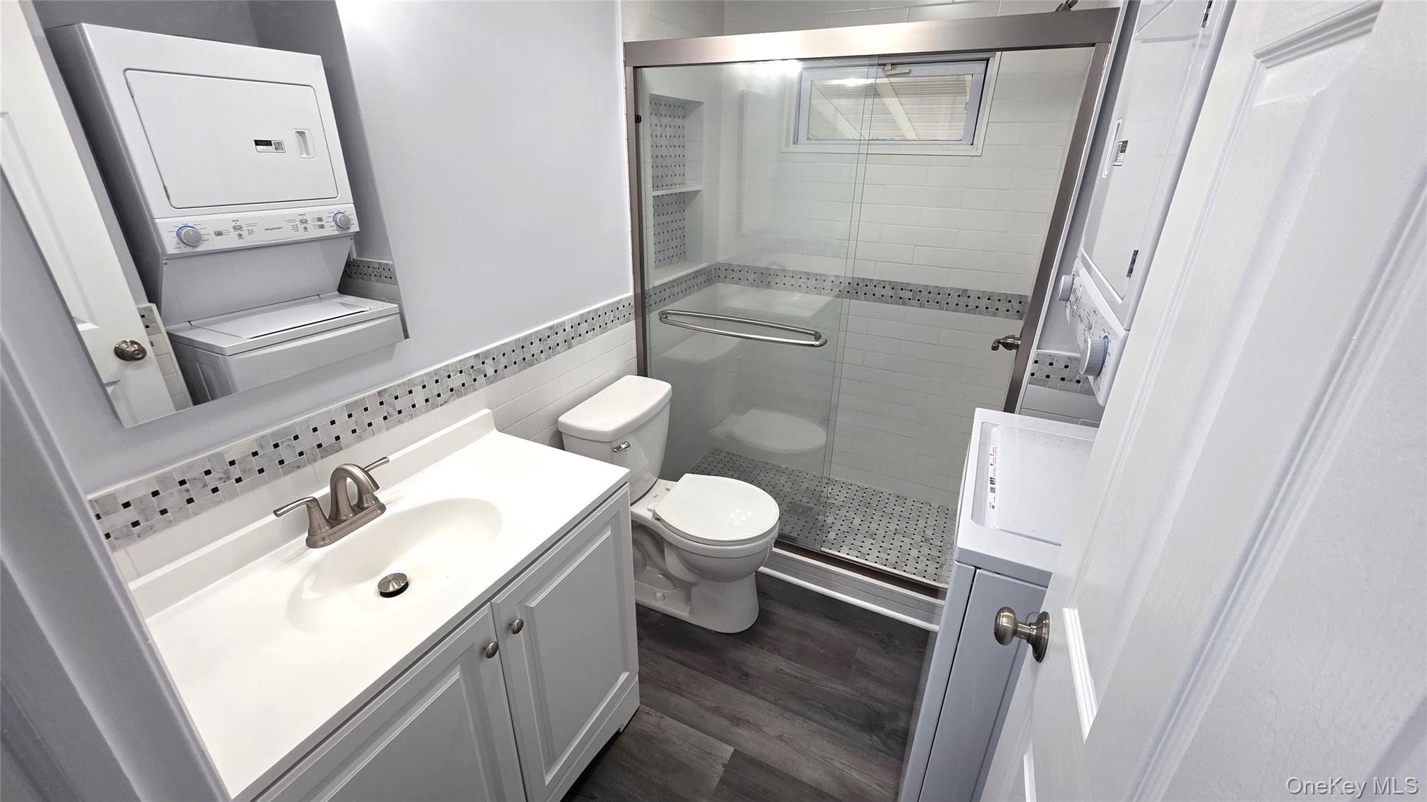 525 Riverleigh Avenue 27 Birch Property Photo 5