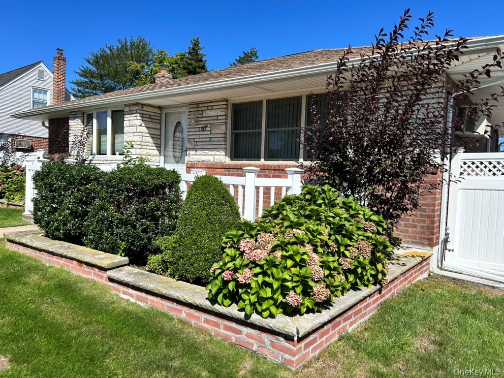 67 Emerson Avenue Property Photo 2