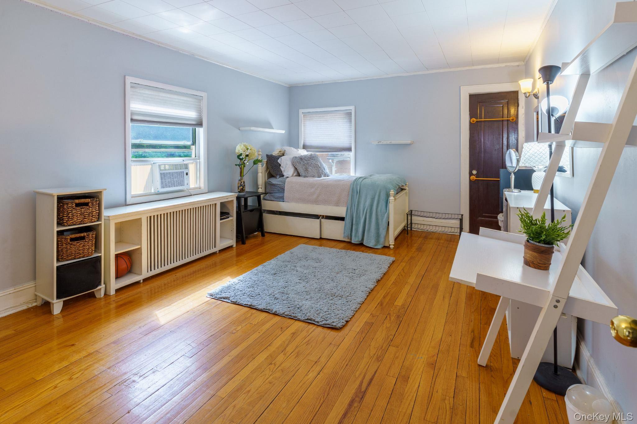 9 Esplanade Property Photo 2