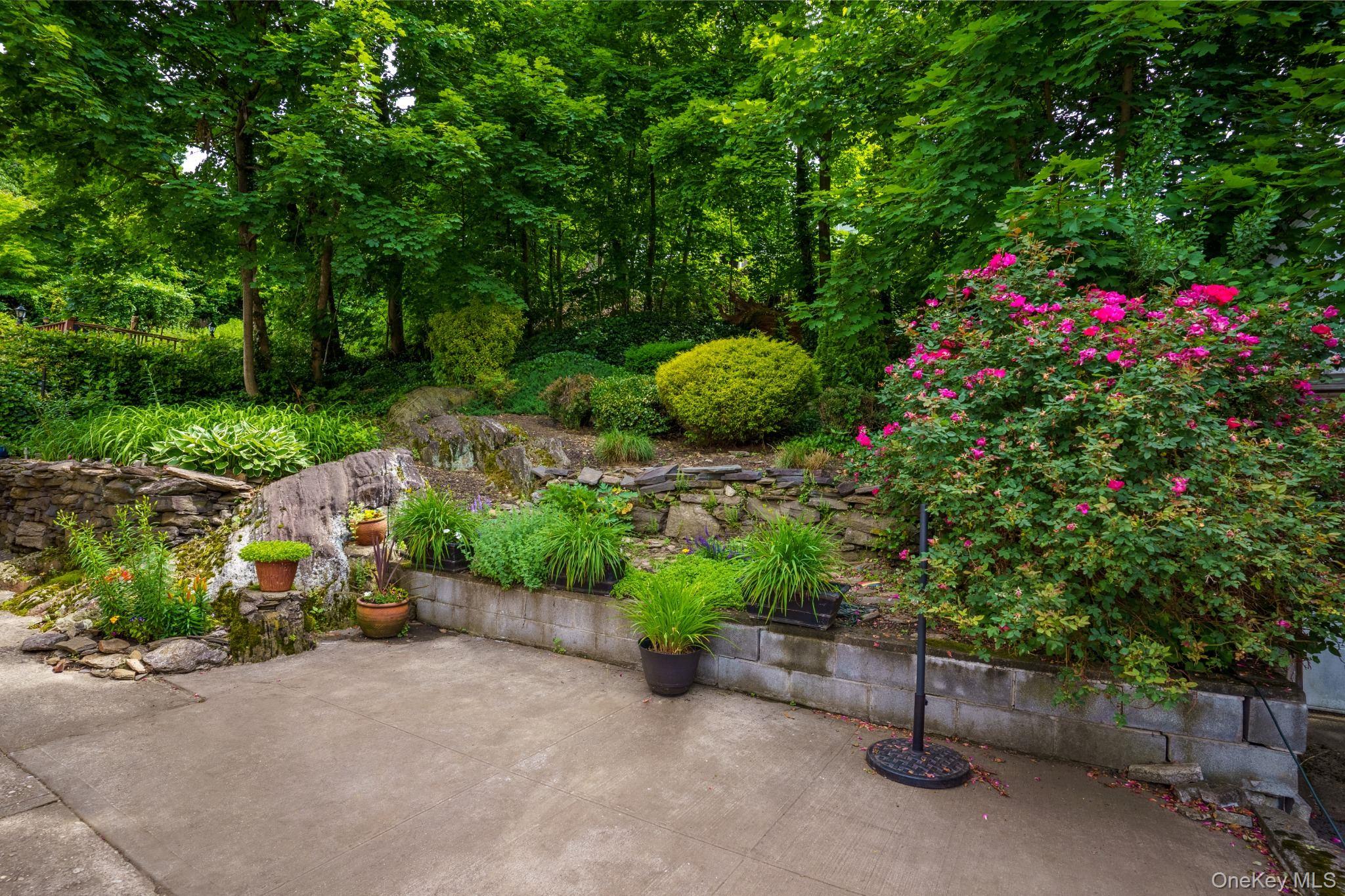 9 Esplanade Property Photo 14