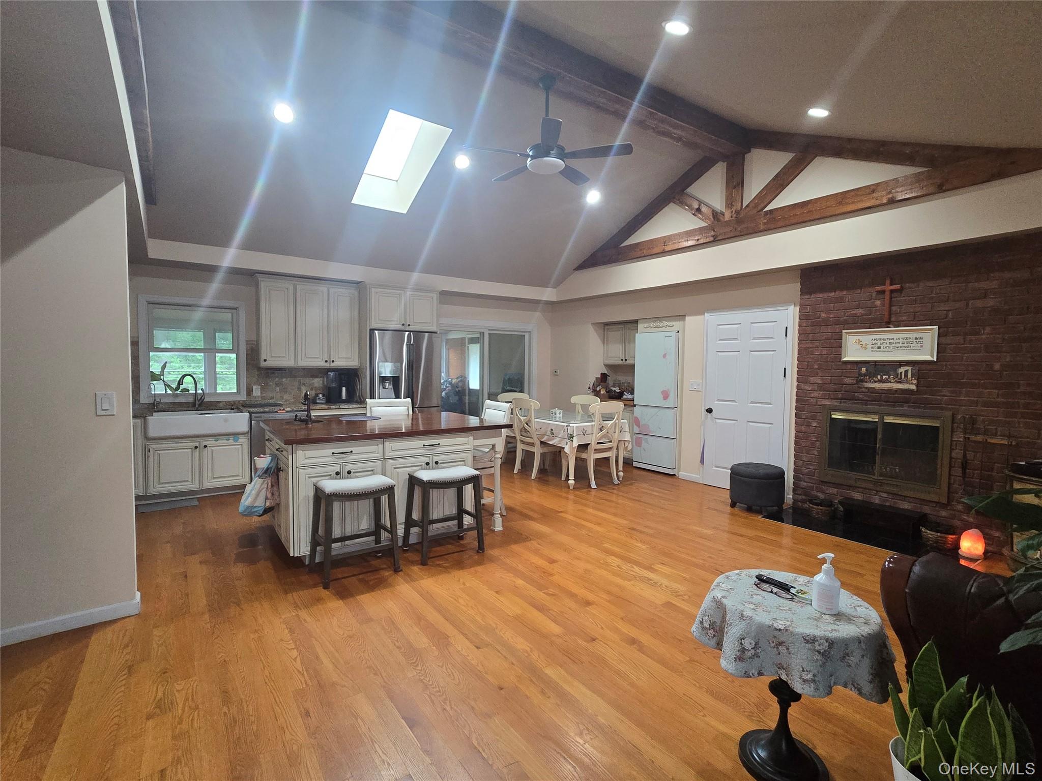 224 Ohio Street Property Photo 2