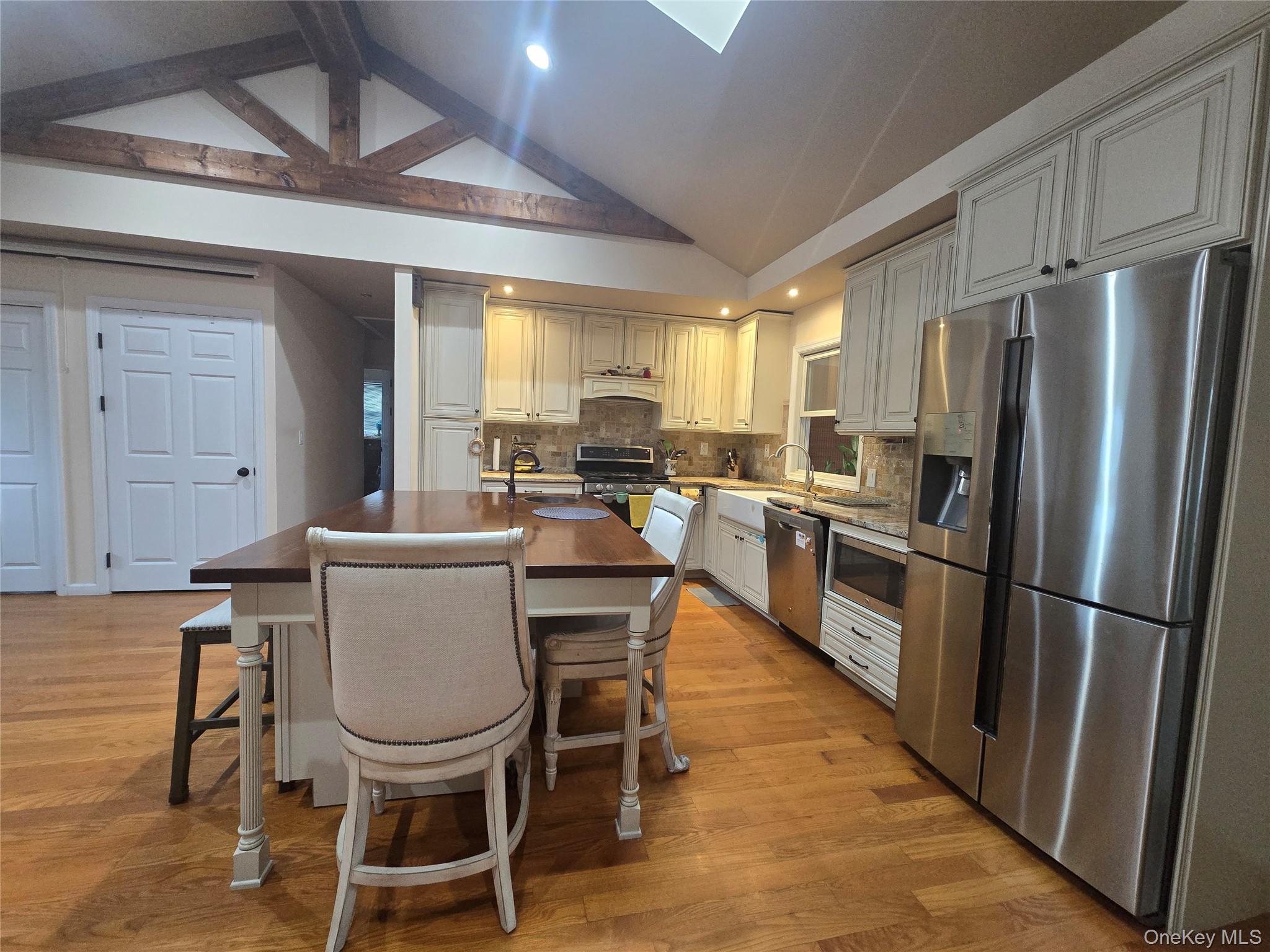 224 Ohio Street Property Photo 6