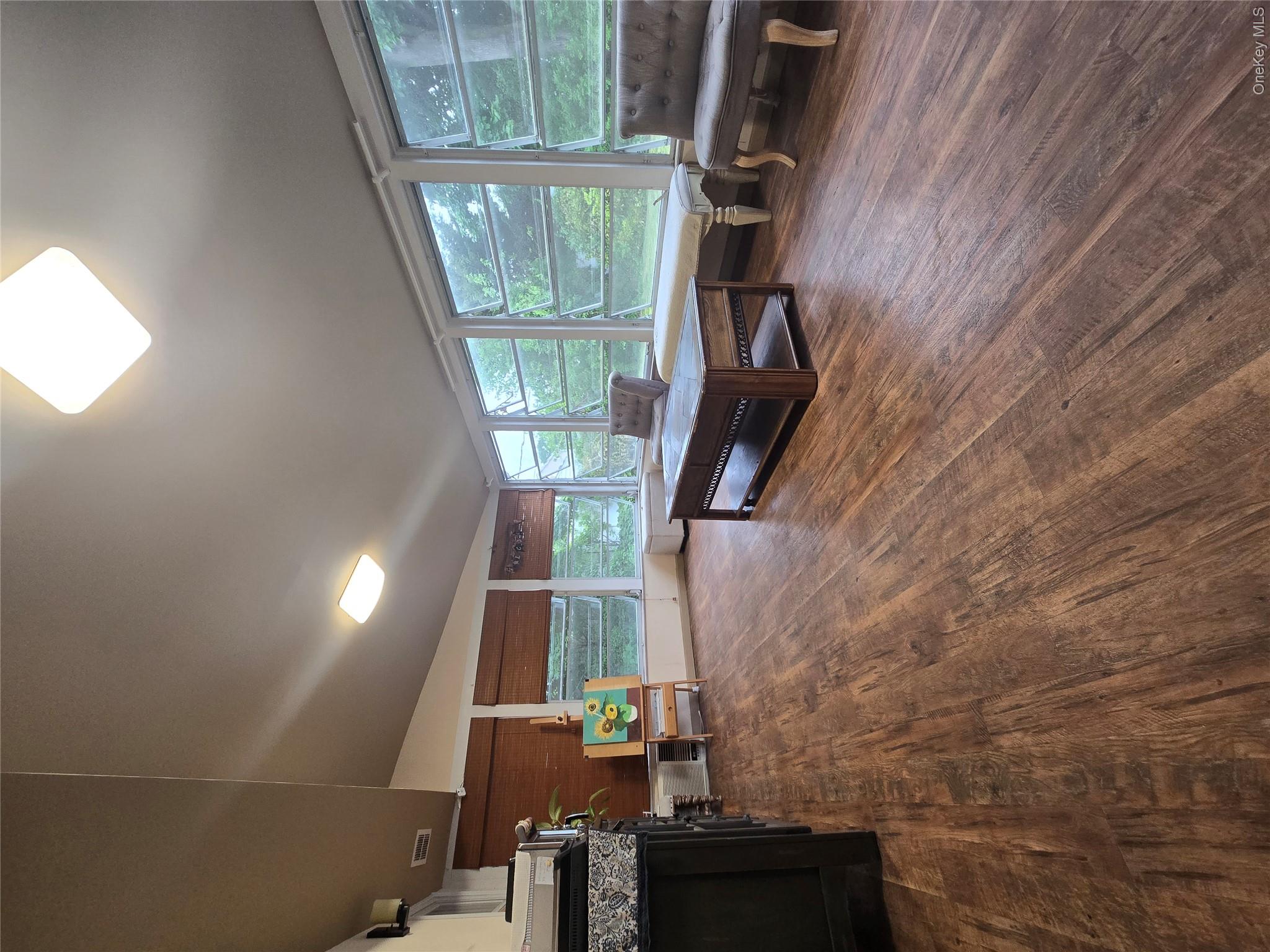 224 Ohio Street Property Photo 8