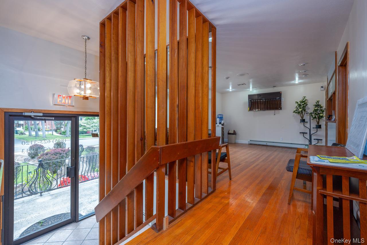 60 College Avenue 1 - Upper Property Photo 3