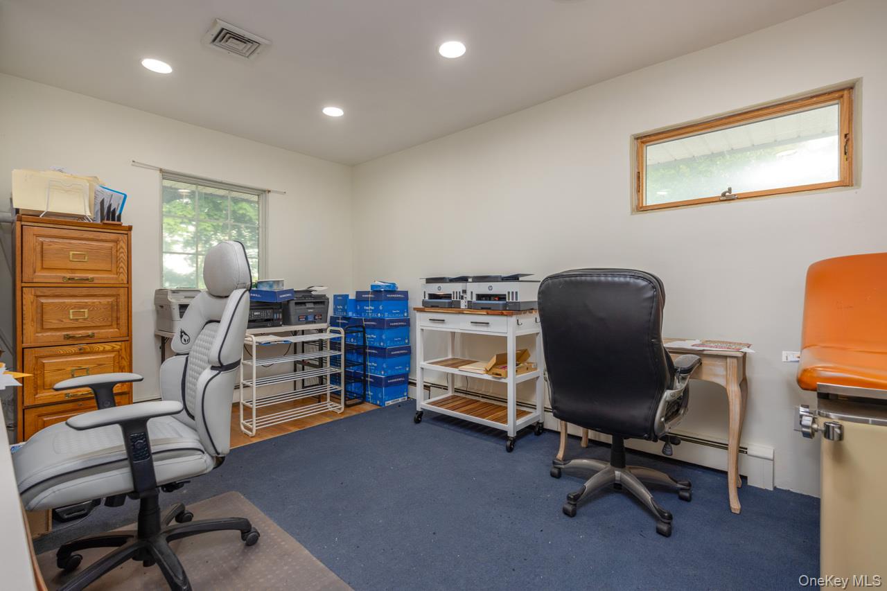 60 College Avenue 1 - Upper Property Photo 5