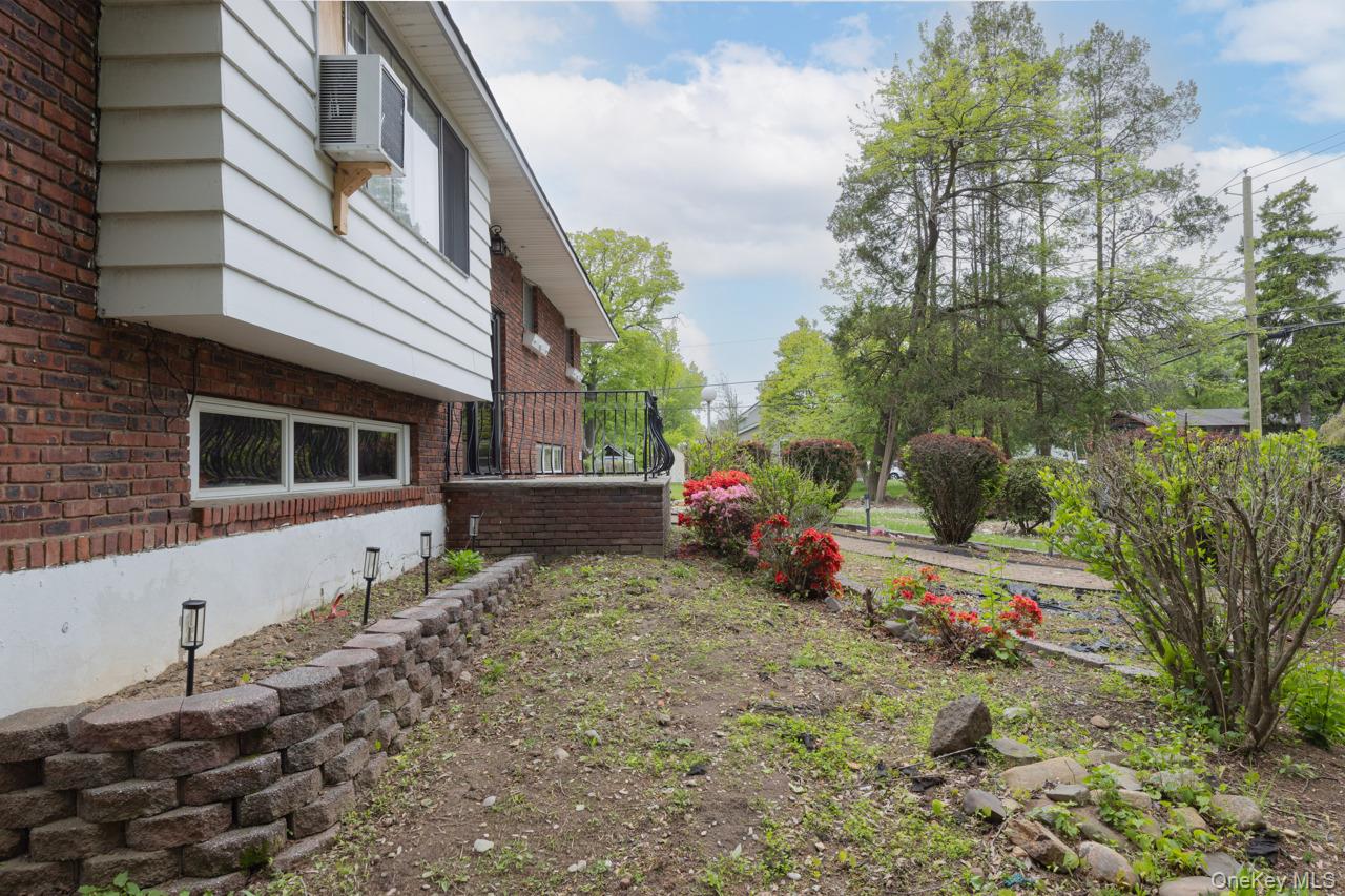 60 College Avenue 1 - Upper Property Photo 23