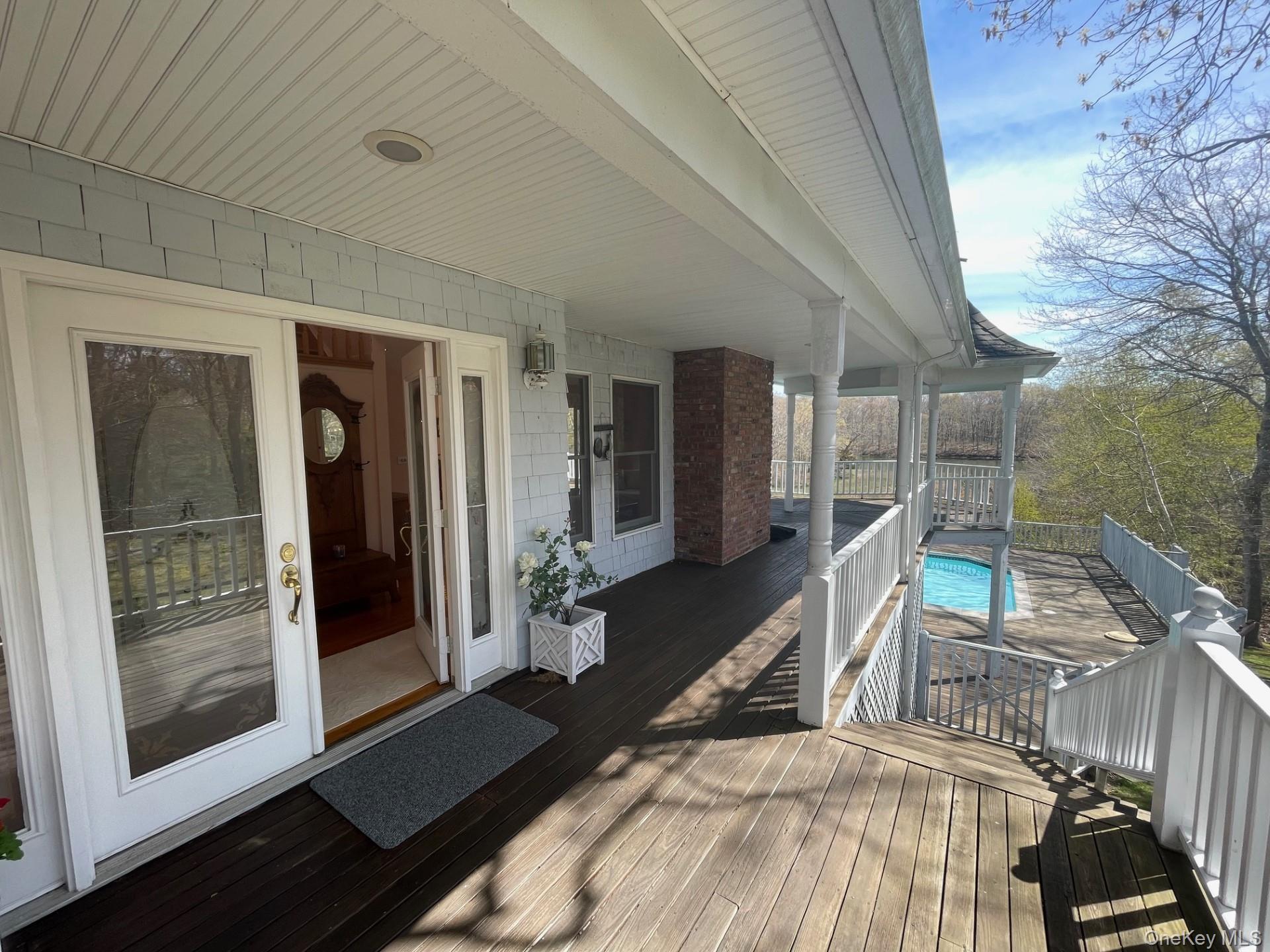 4 Irene Lane Property Photo 41