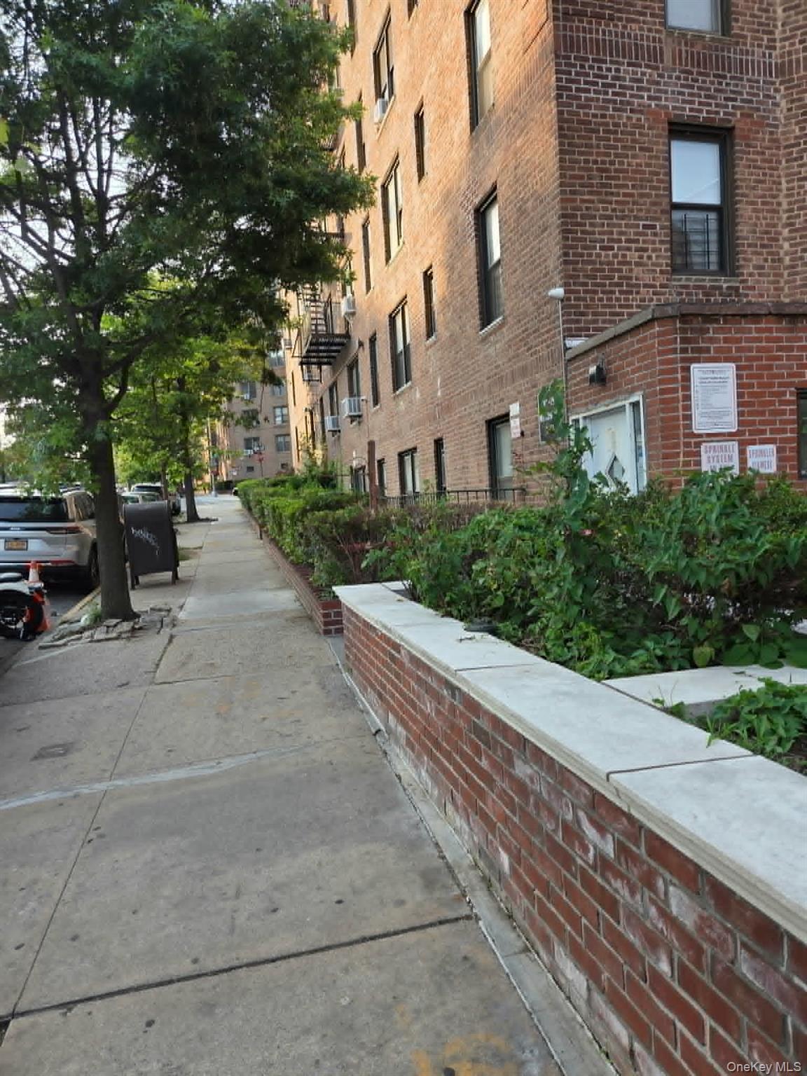 83-75 Woodhaven Boulevard Property Photo 4