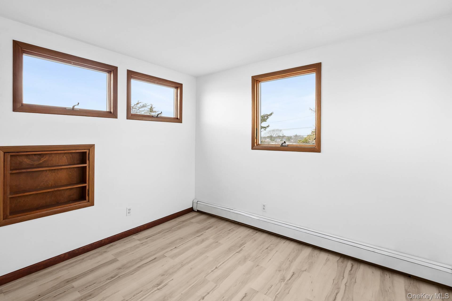 154 Shore Drive Property Photo 7