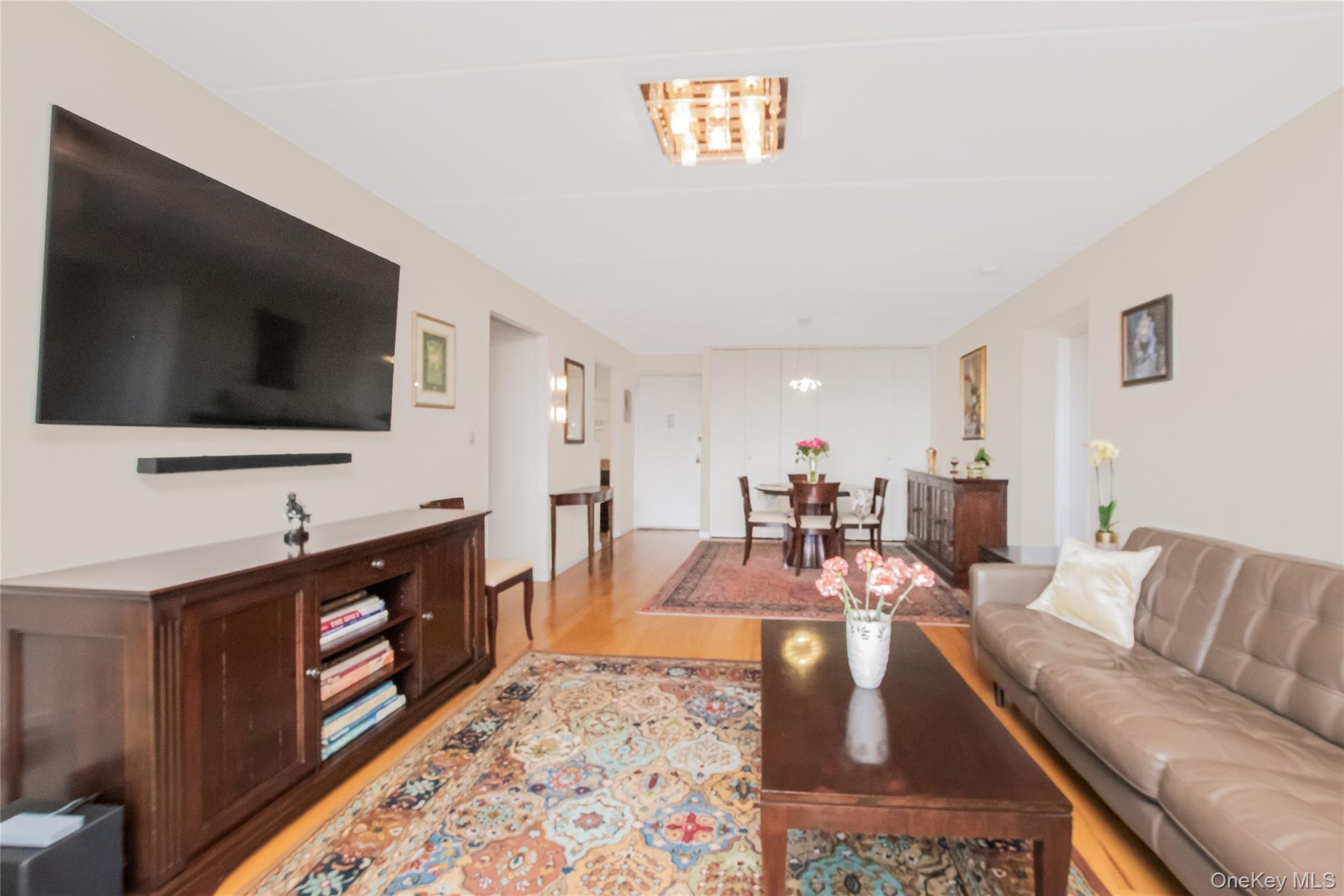 1155 Warburton Avenue 3pr Property Photo 3