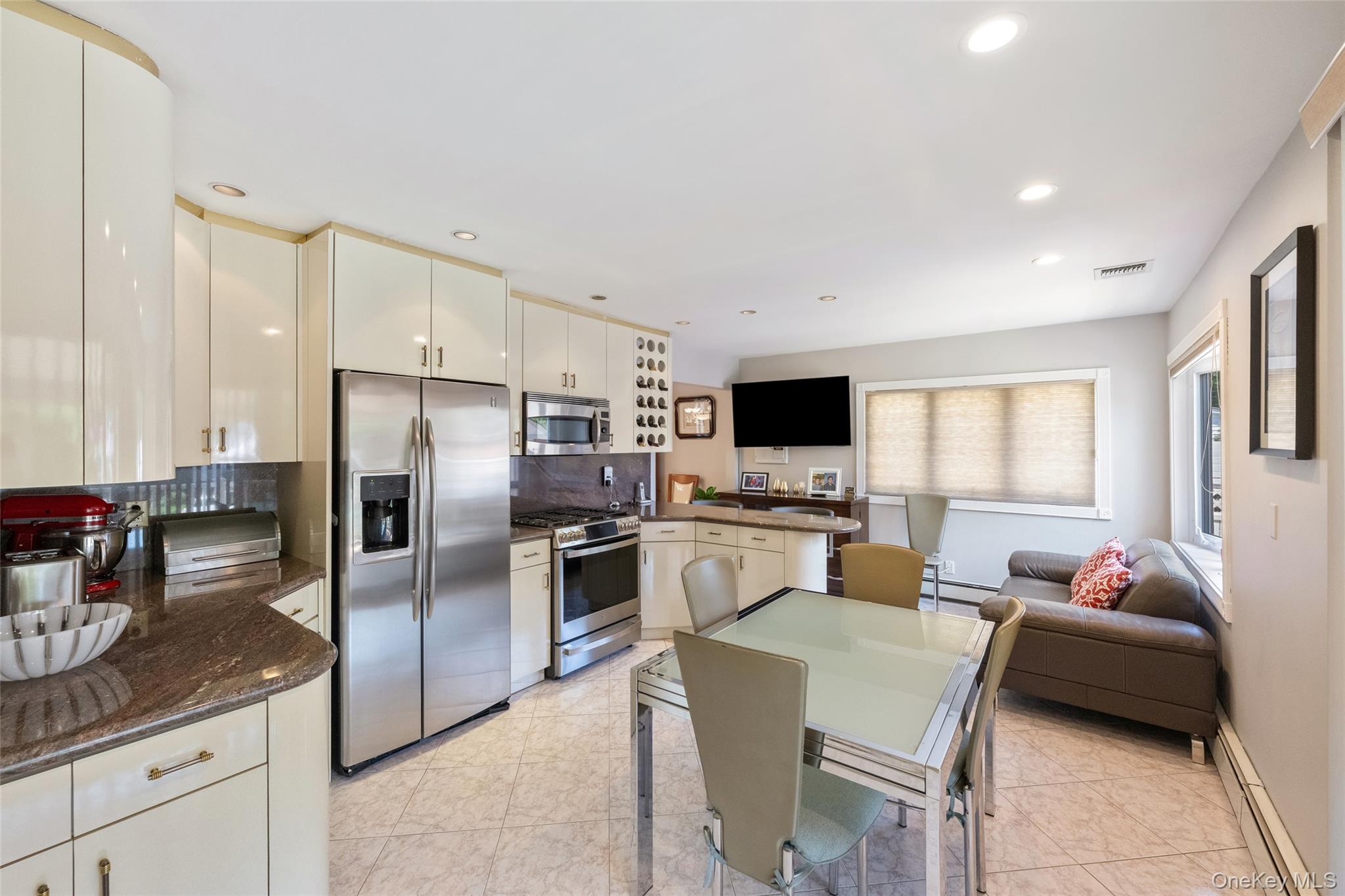 319 Rintin Street Property Photo 16