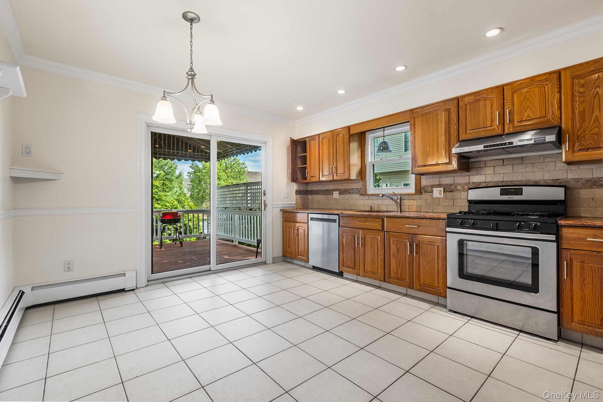 89 Frances Avenue Property Photo 3