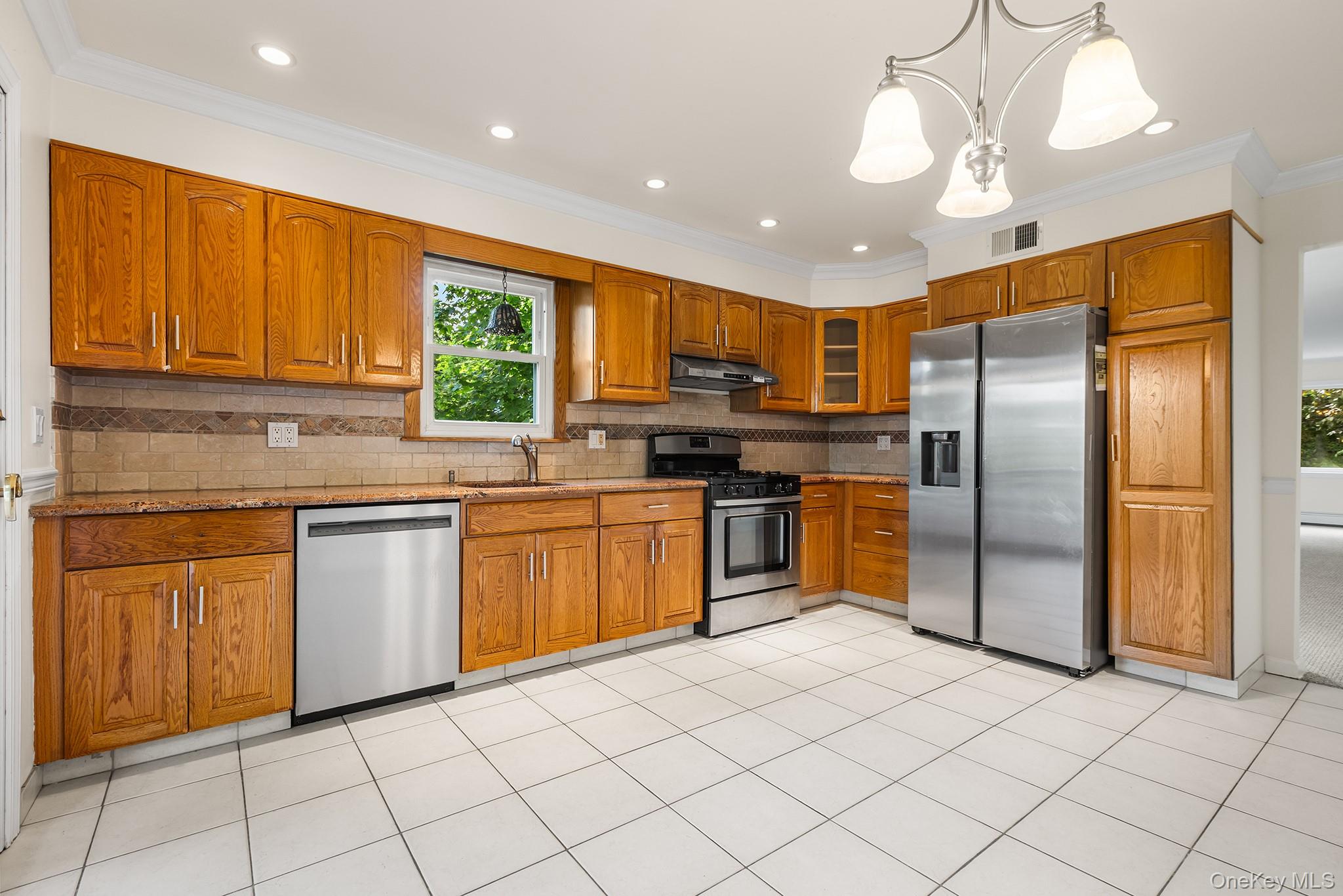 89 Frances Avenue Property Photo 4