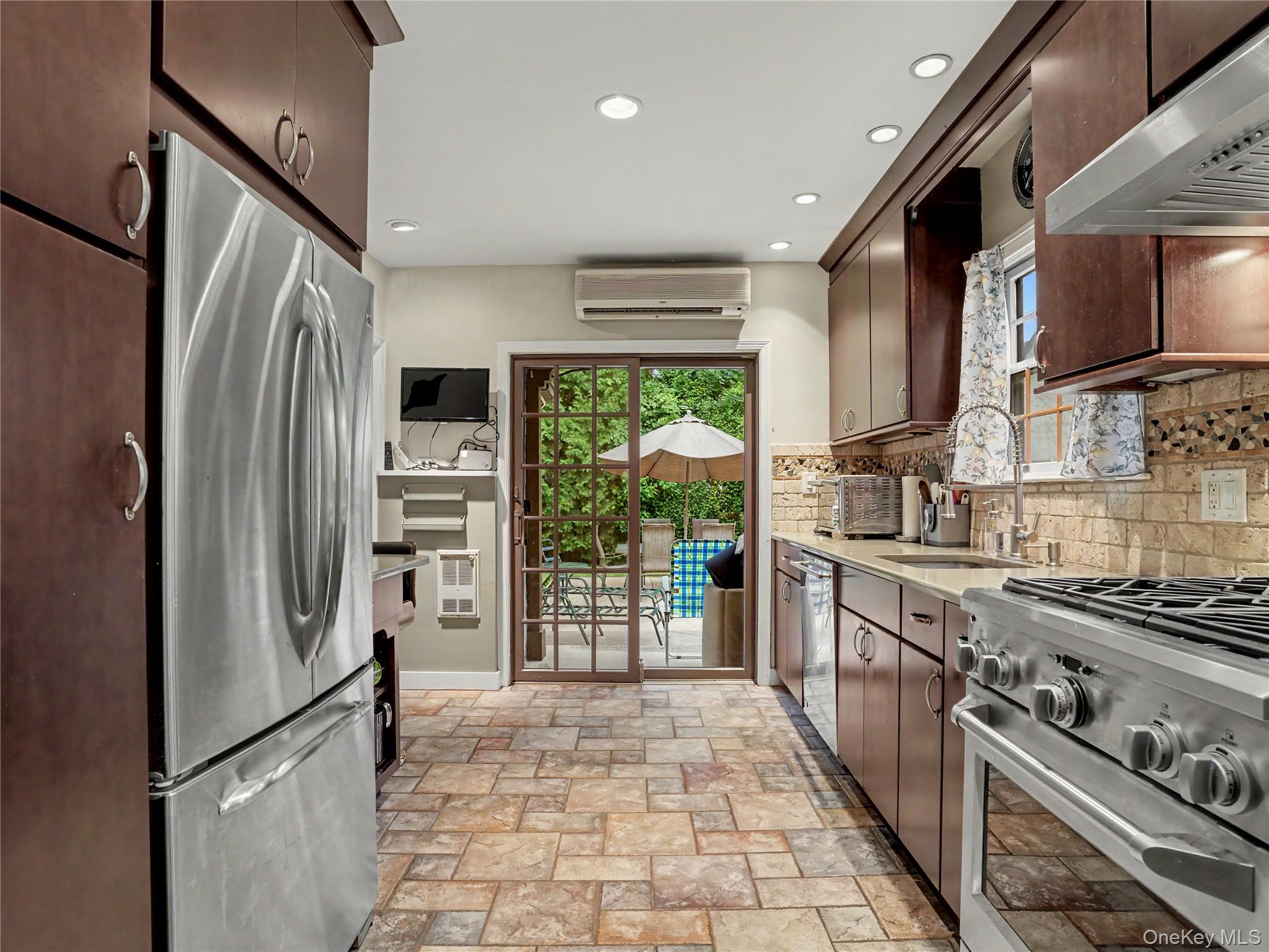 7 Huntwood Place Property Photo 13