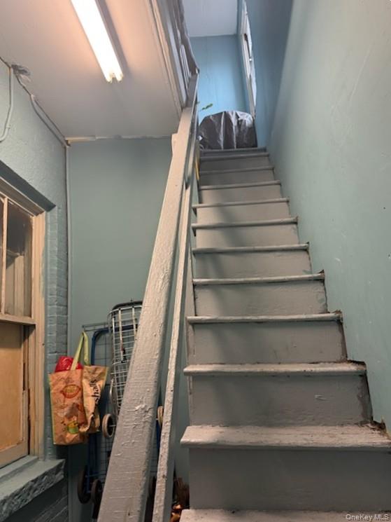 87 Yonkers Avenue Property Photo 3