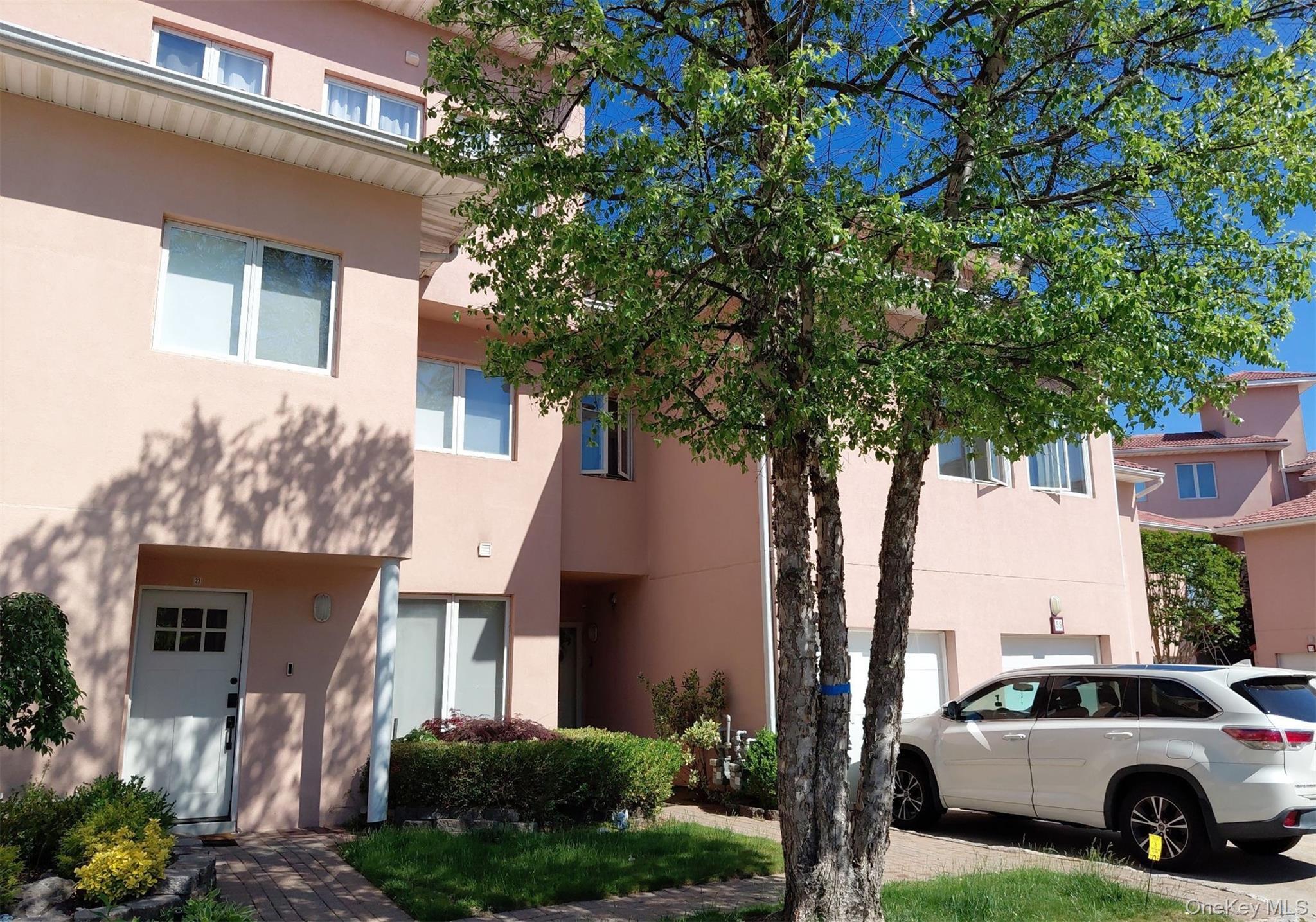 57 Harbour Court Property Photo 1