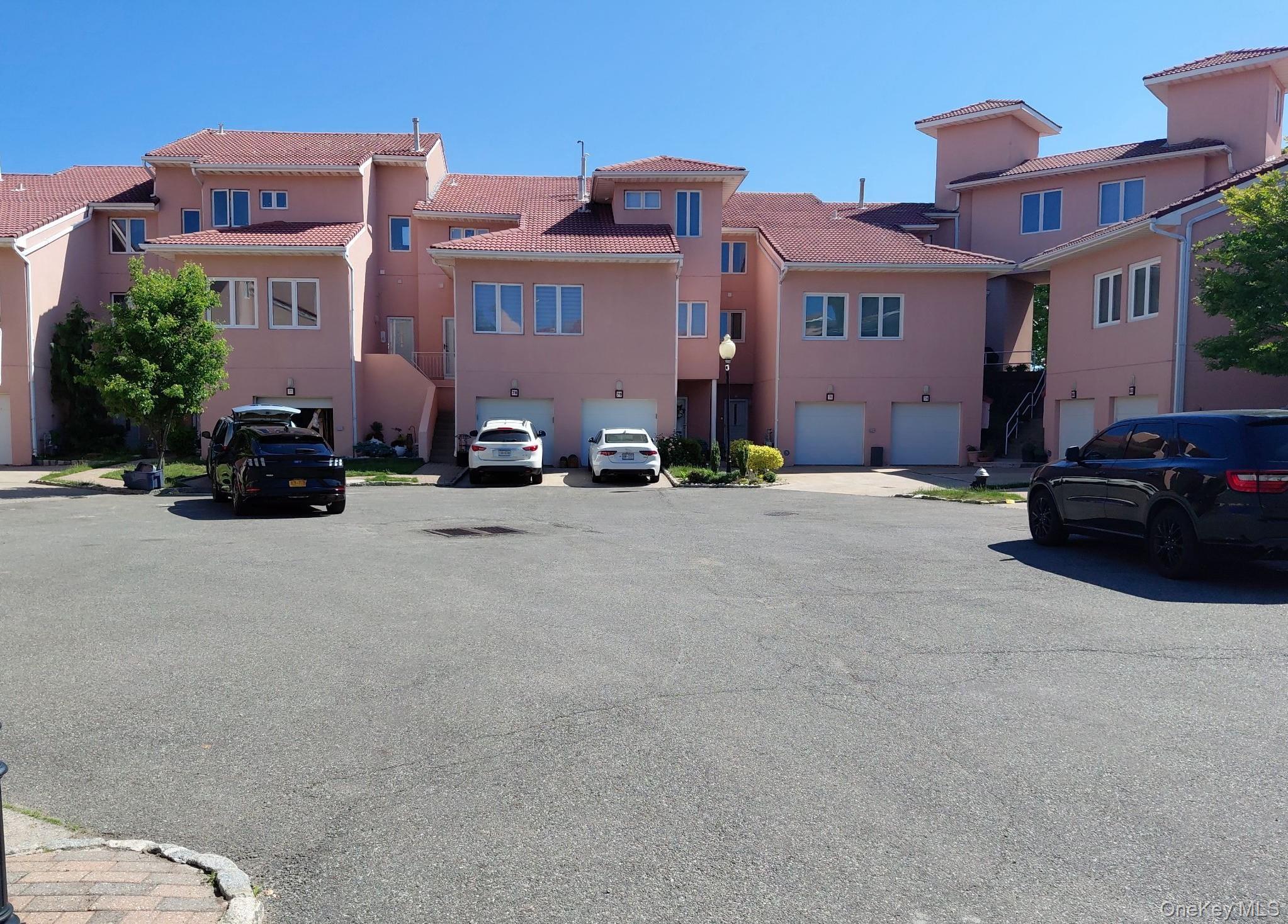 57 Harbour Court Property Photo 3