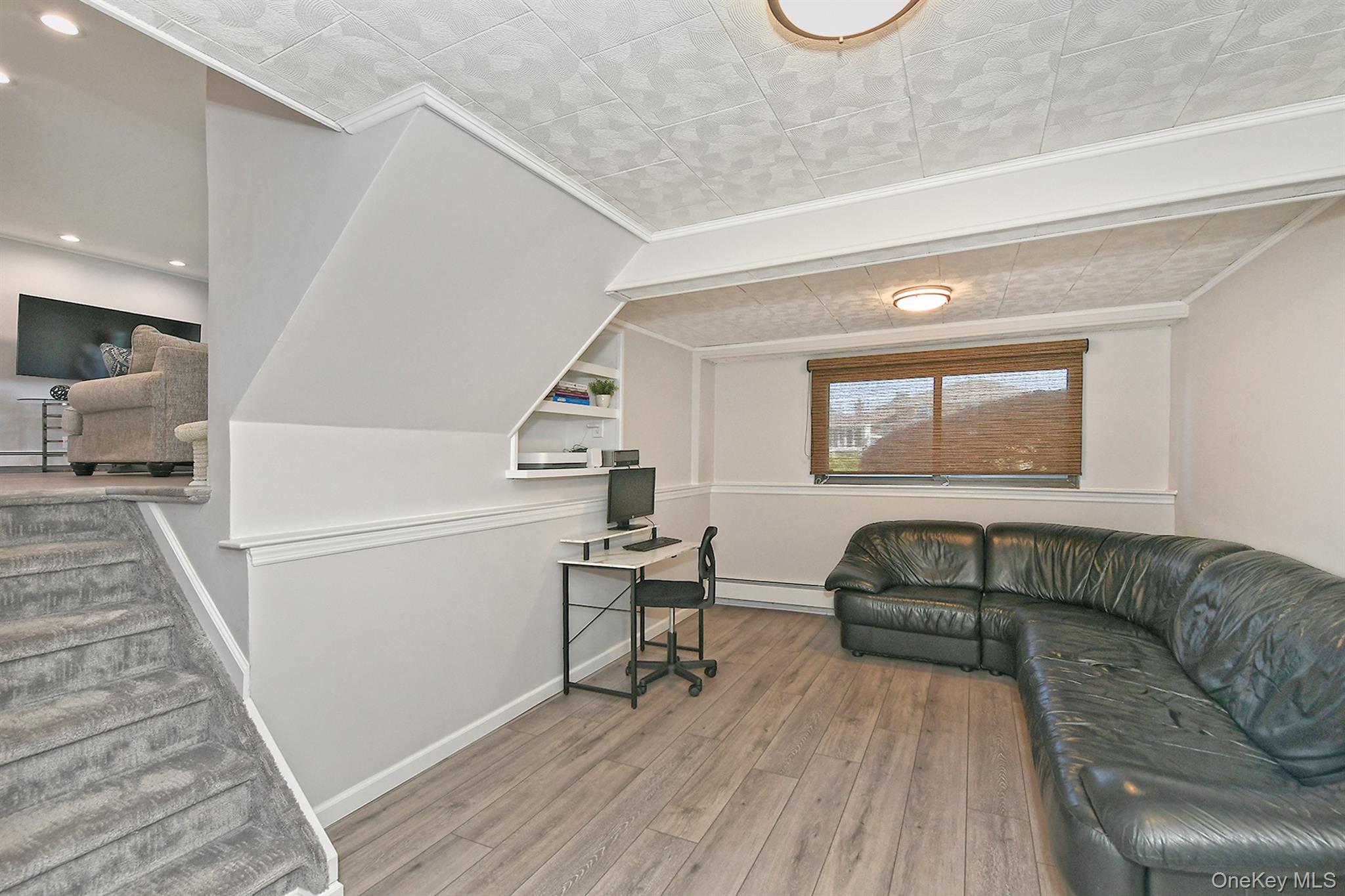 36 Lane Avenue Property Photo 25
