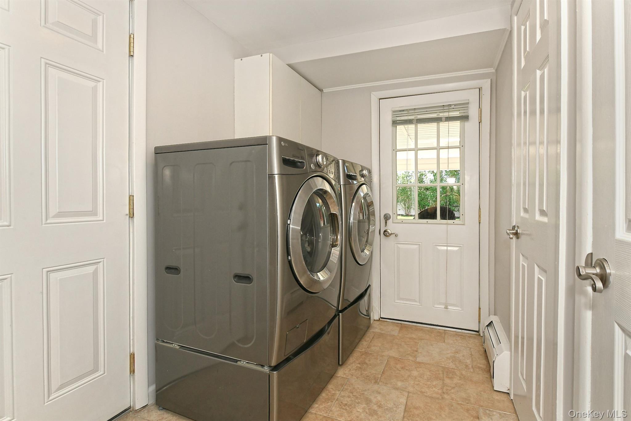 36 Lane Avenue Property Photo 27