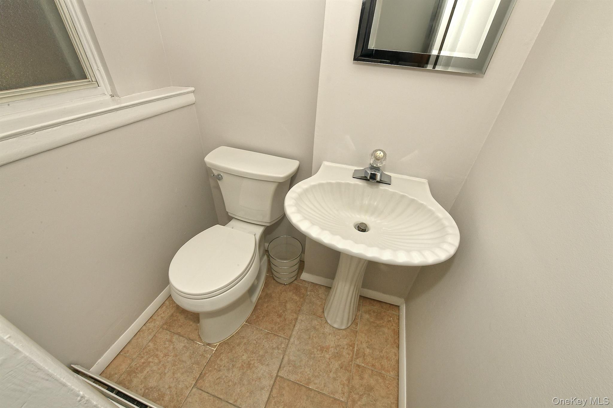 36 Lane Avenue Property Photo 28