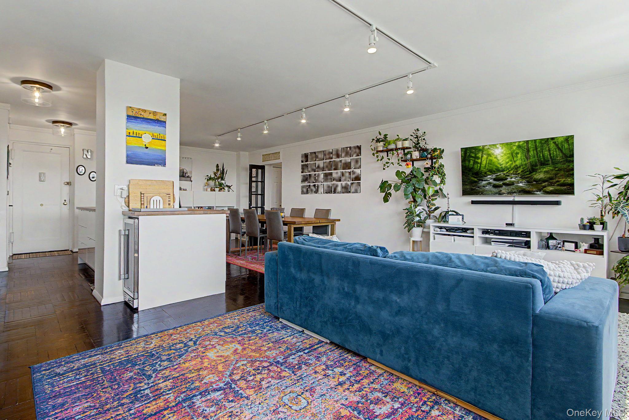 4555 Henry Hudson Parkway 805 Property Photo 17