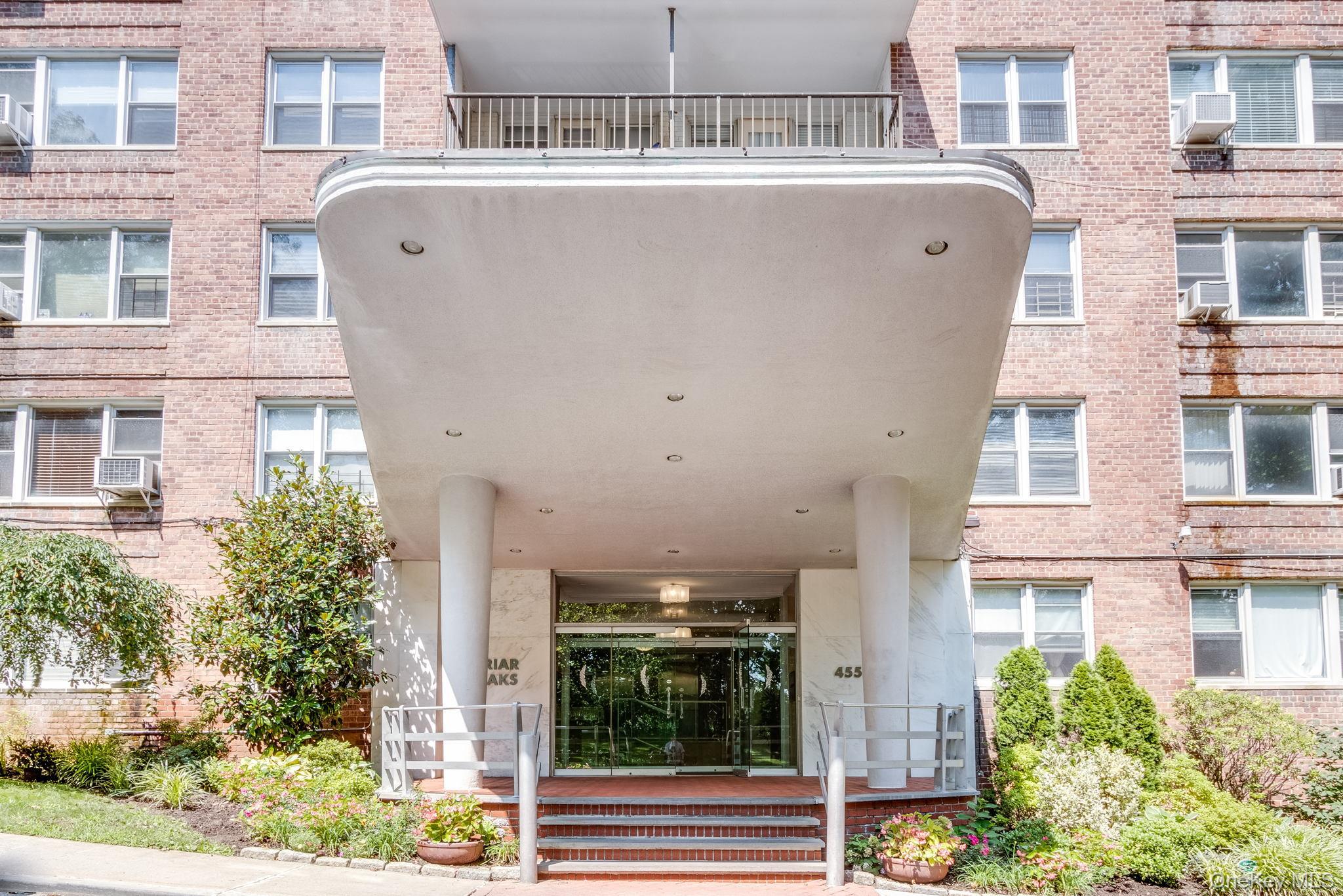 4555 Henry Hudson Parkway 805 Property Photo 38