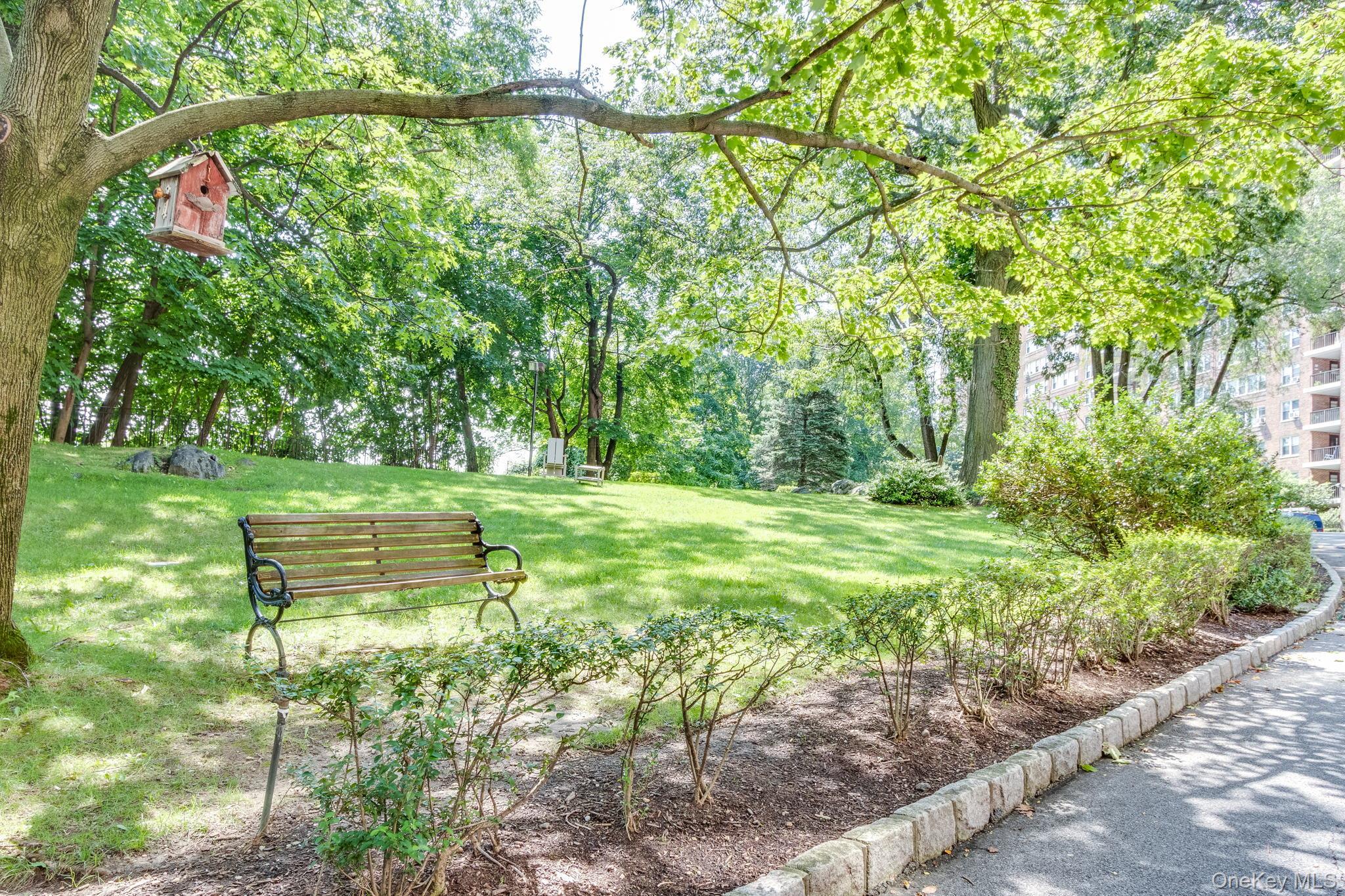 4555 Henry Hudson Parkway 805 Property Photo 43