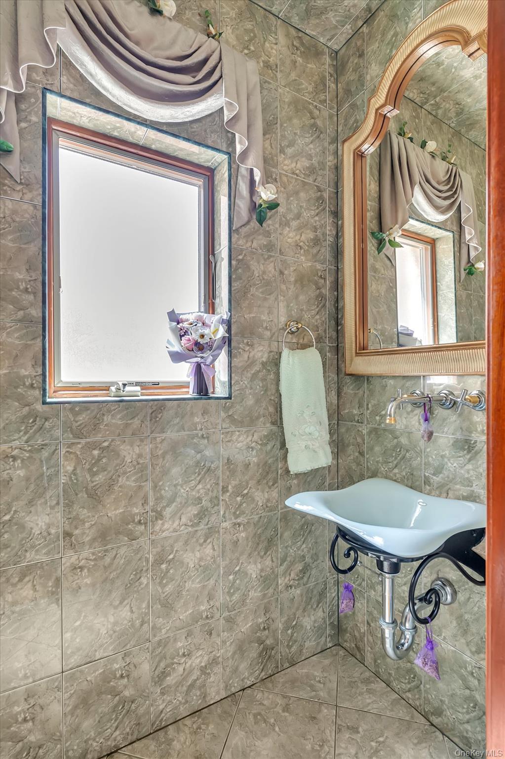 18042 Aberdeen Road Property Photo 11