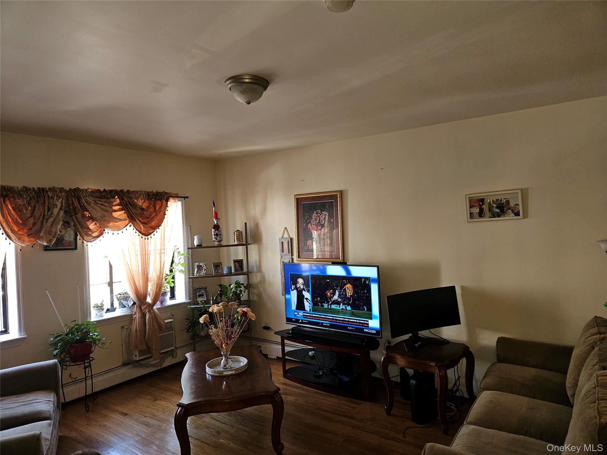 1297 Clay Avenue Property Photo 3