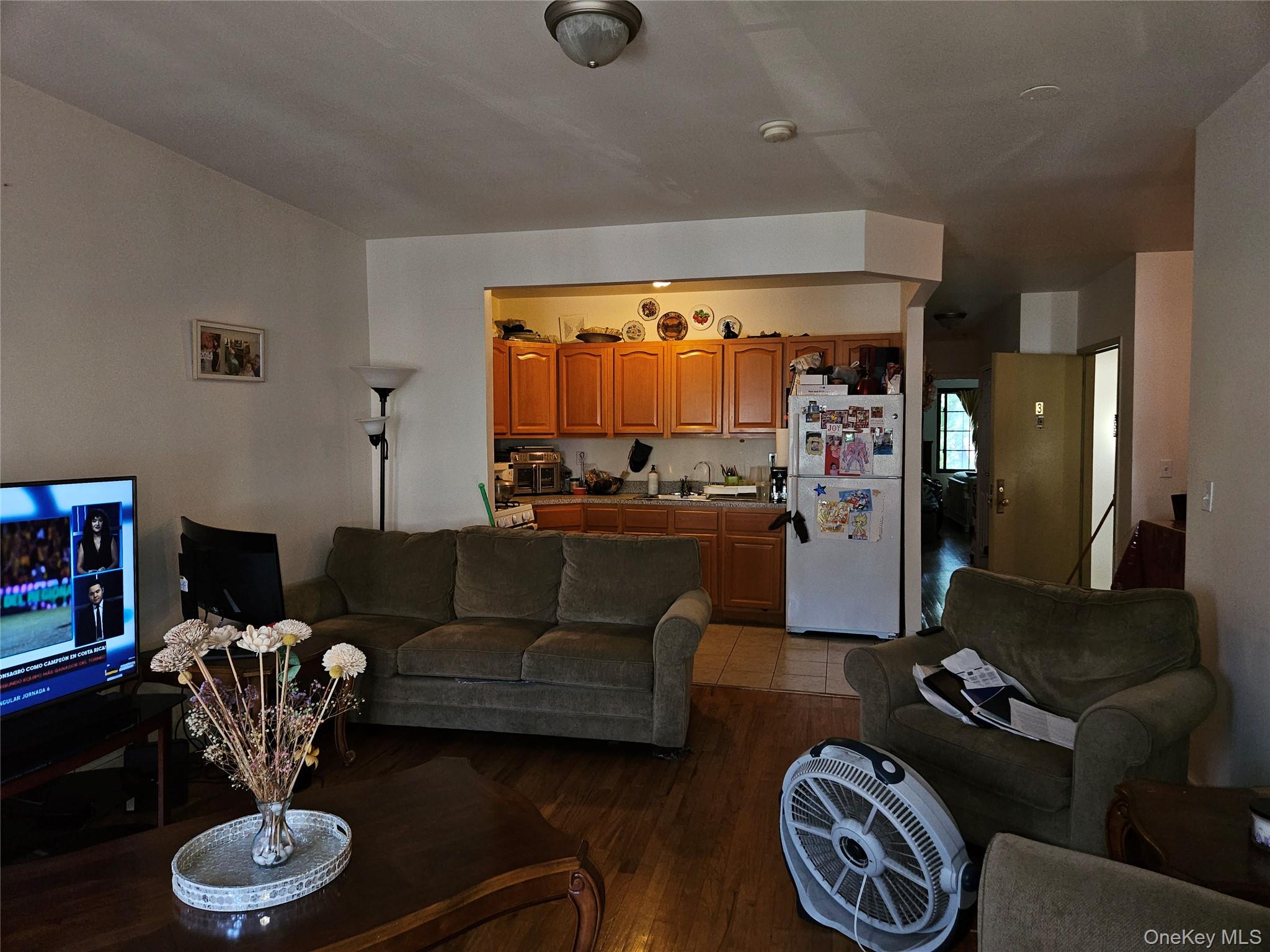 1297 Clay Avenue Property Photo 5