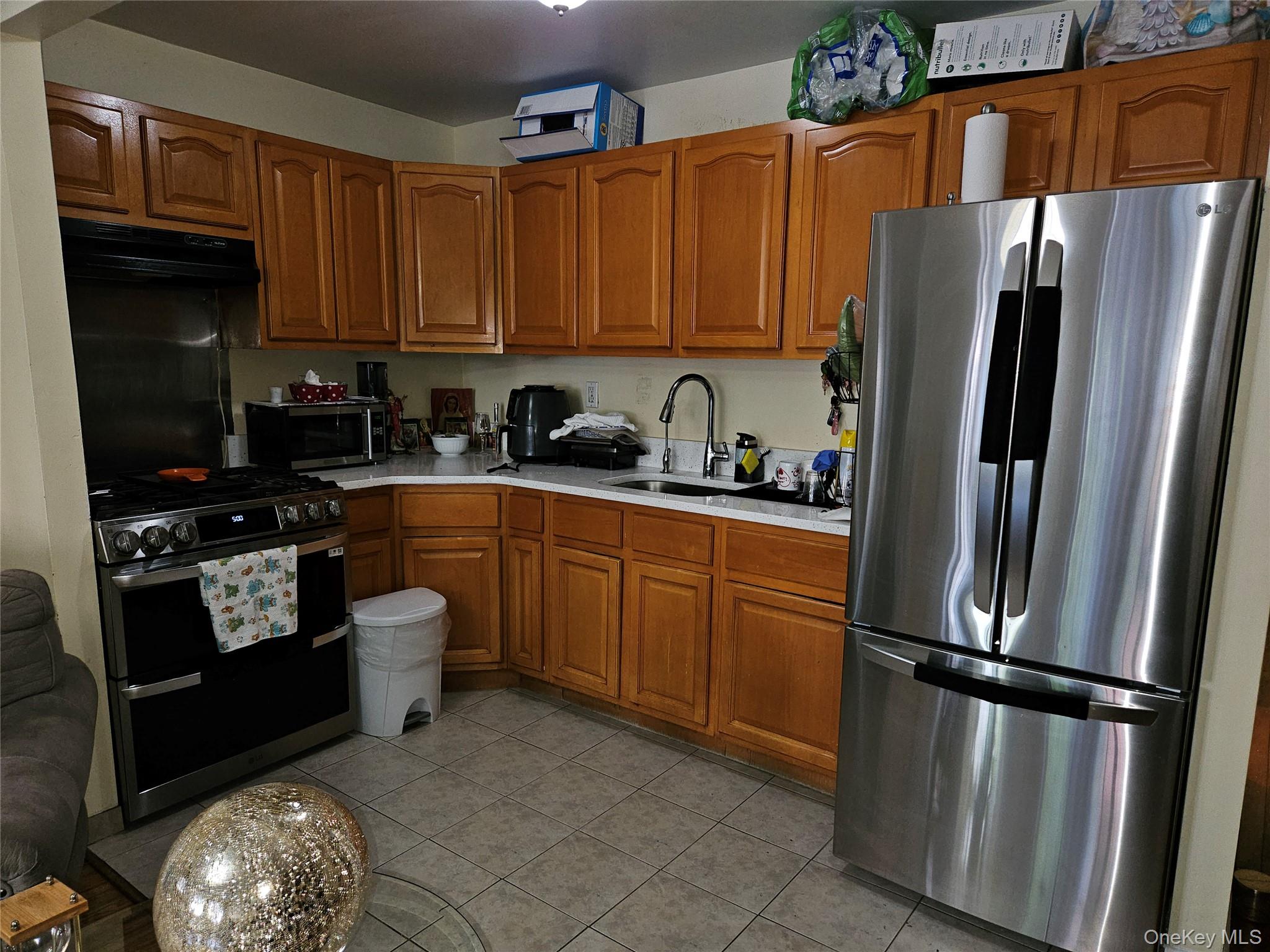 1297 Clay Avenue Property Photo 10