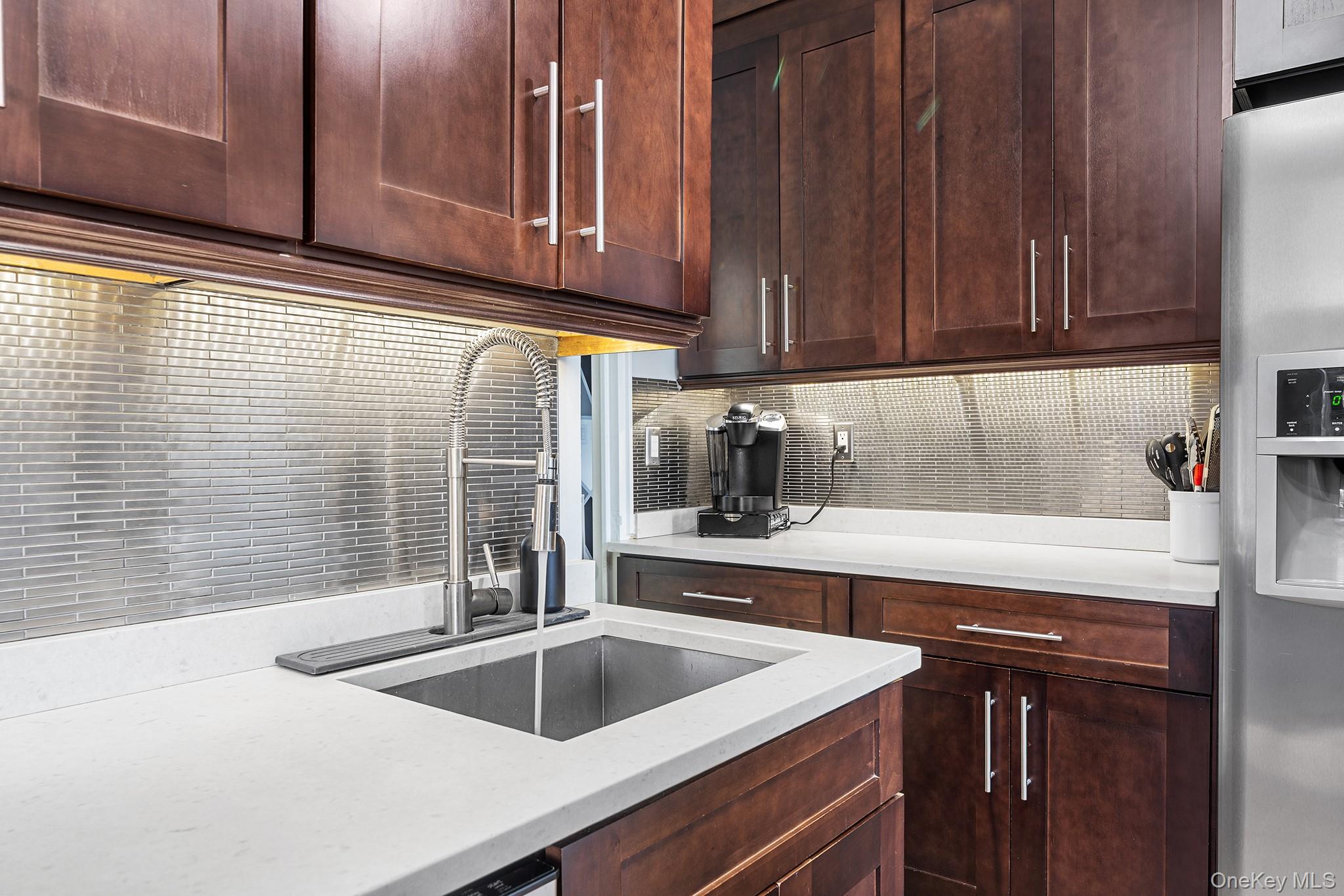 555 Bronx River Road 3p Property Photo 10
