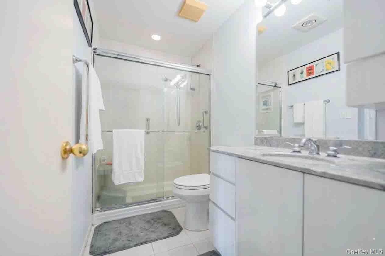 2355 Pershing Boulevard 704 Property Photo 11