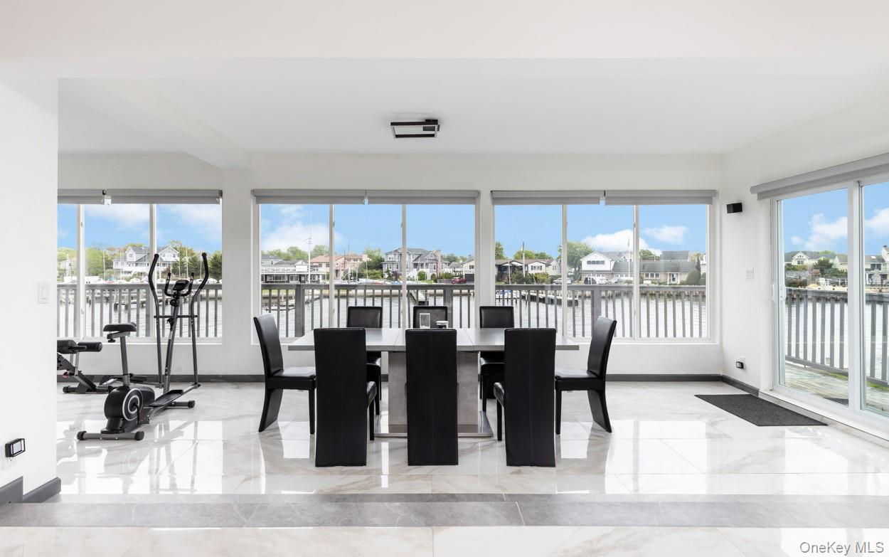 200 Clocks Boulevard Property Photo 6