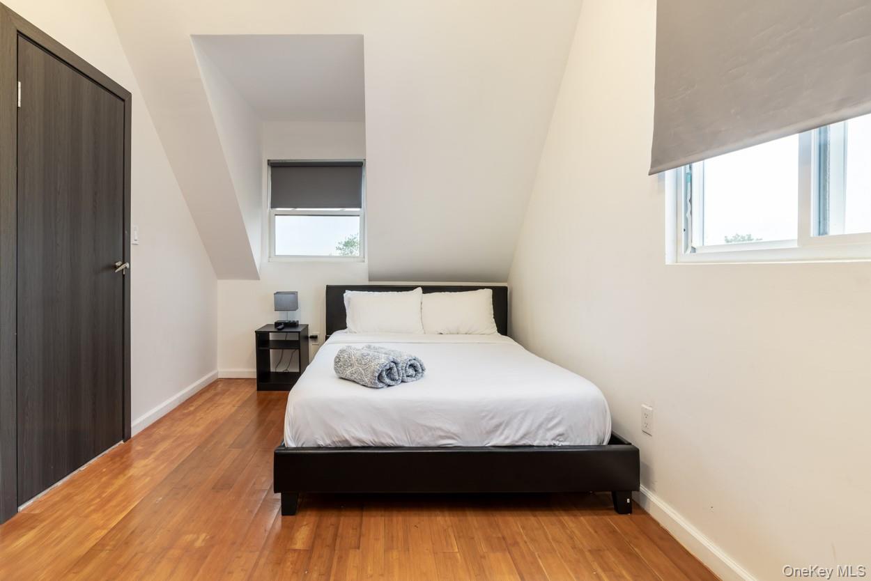 200 Clocks Boulevard Property Photo 22