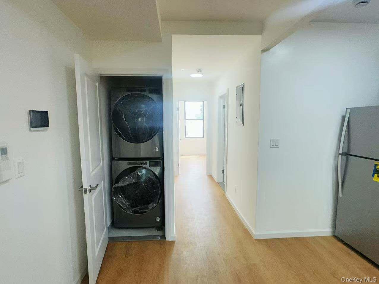 30-87 Steinway Street 2fl Property Photo 4