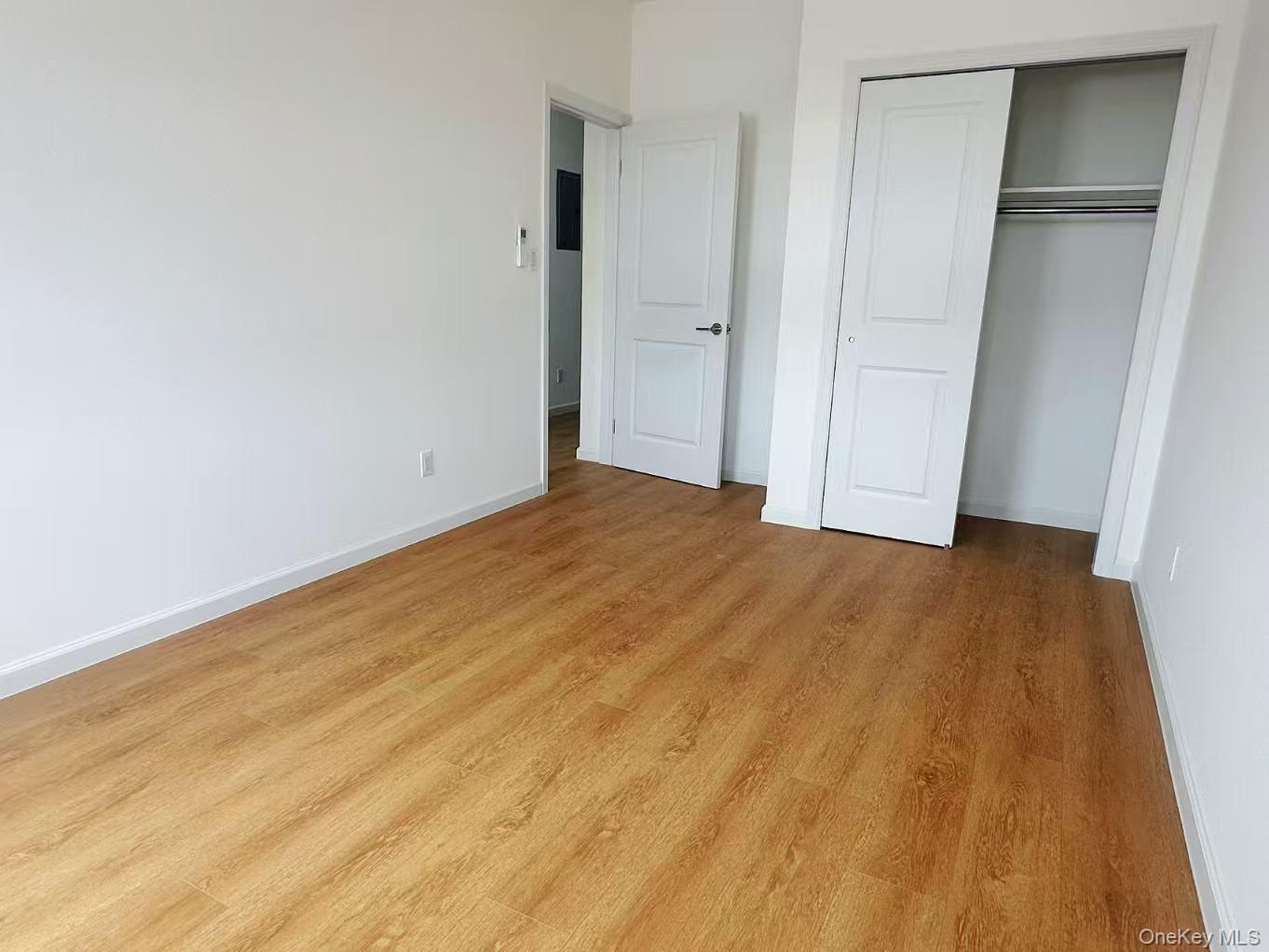 30-87 Steinway Street 2fl Property Photo 6
