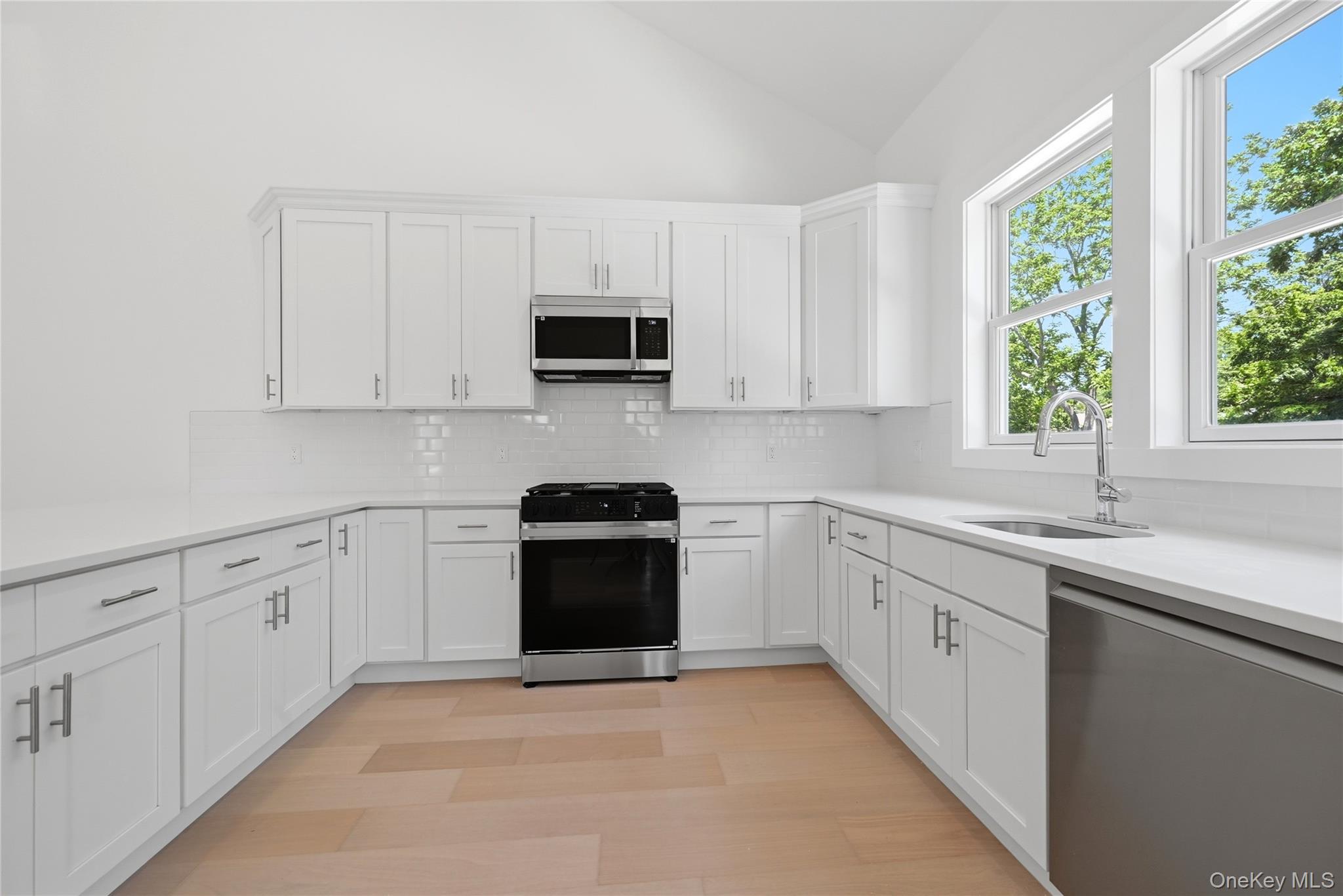 19 Montauk Highway 7 Property Photo 6