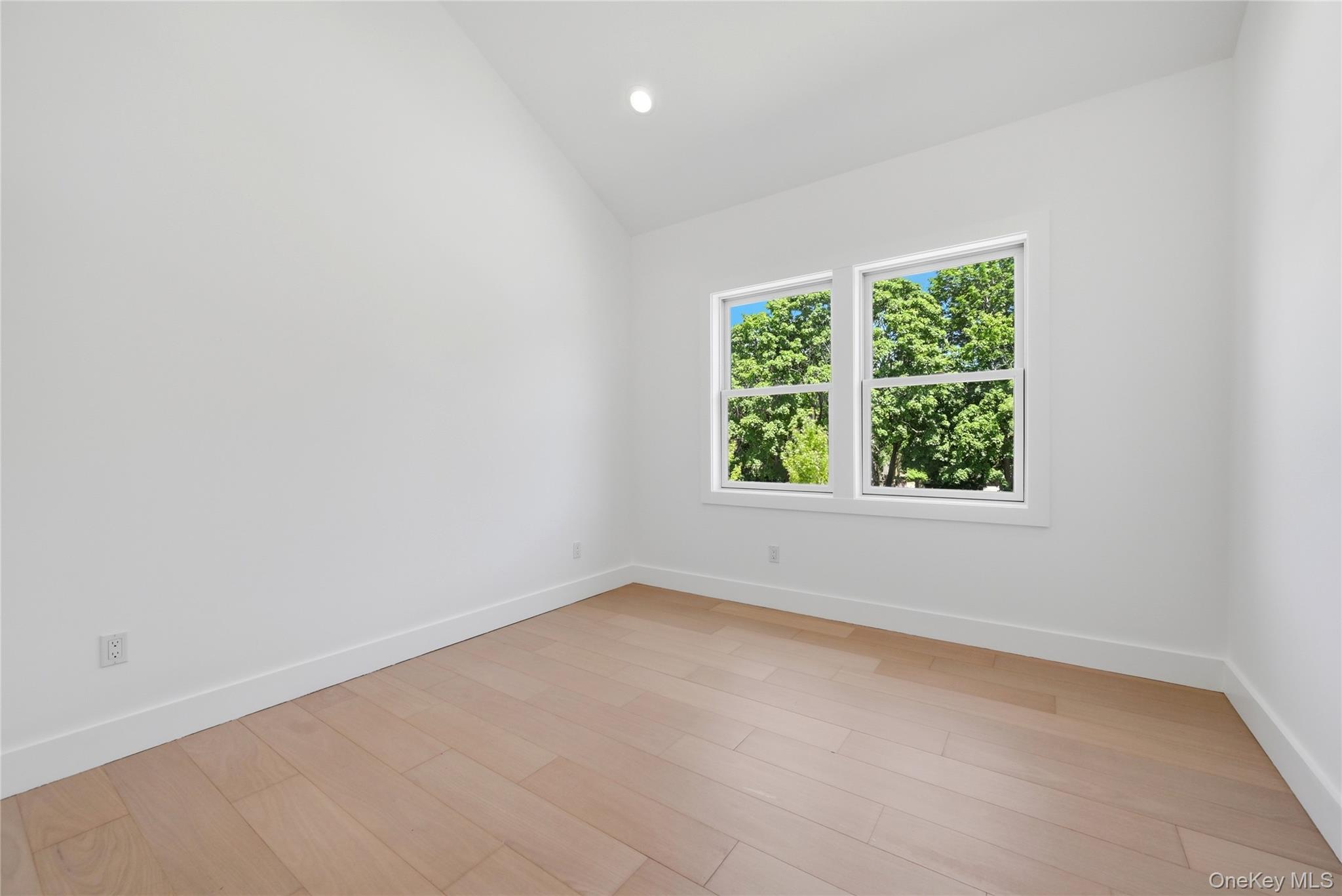 19 Montauk Highway 9 Property Photo 11